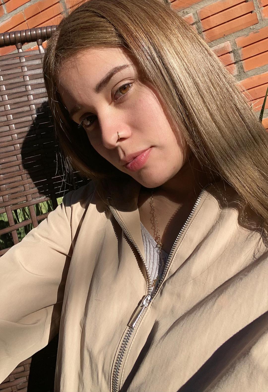 @B E L &Eacute; N 💎🍯🐝