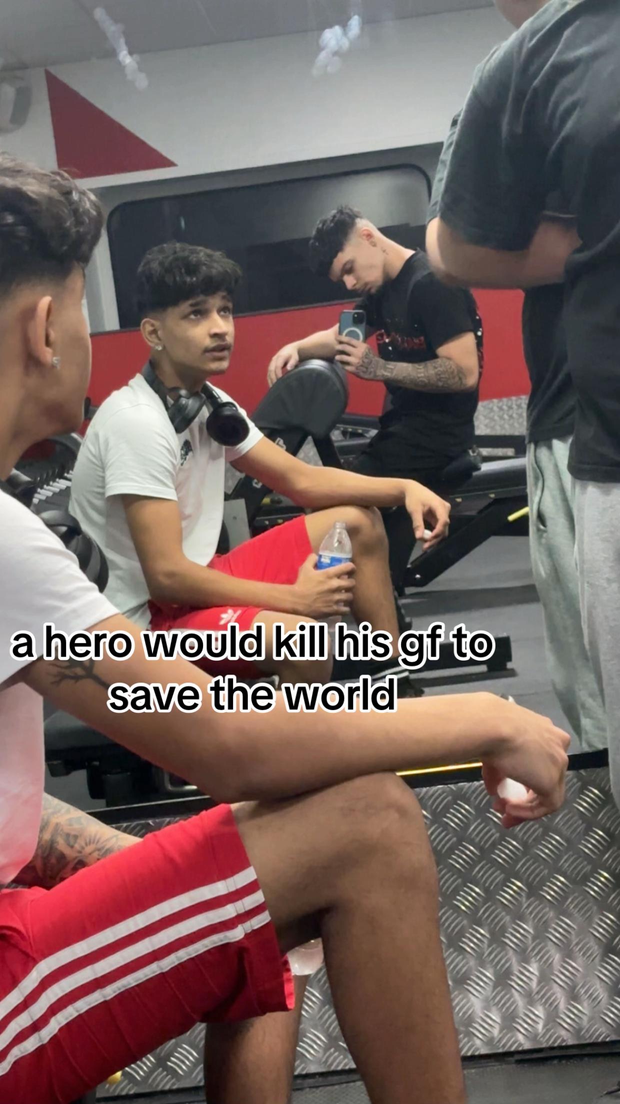 @Alex🦦
