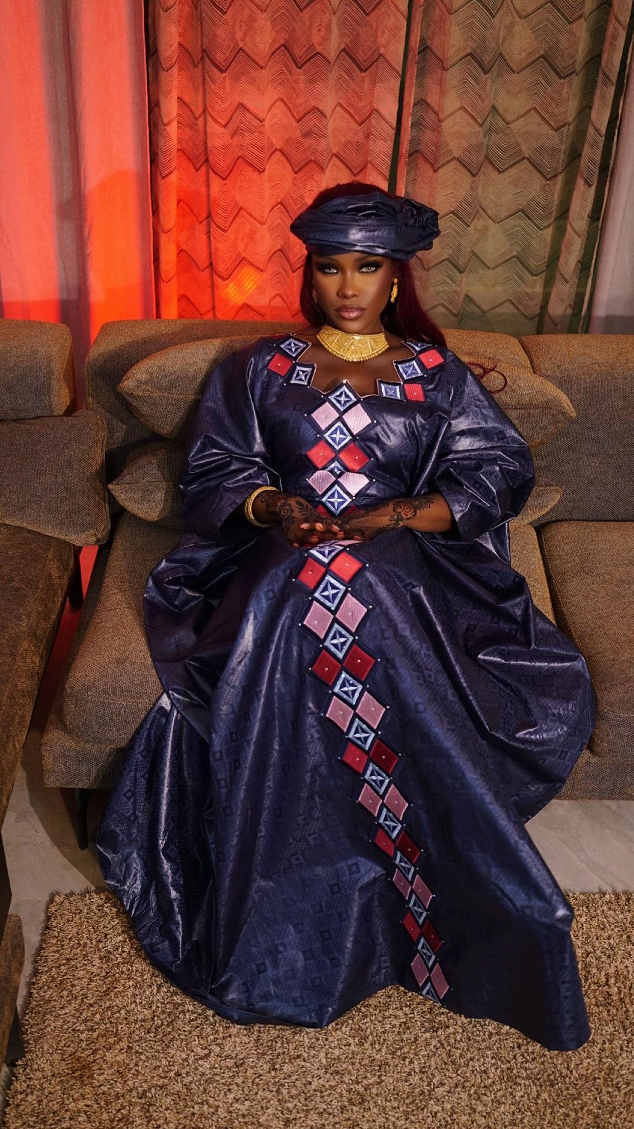 @Curvybynabou🛍️🇨🇳🇬🇲🎀