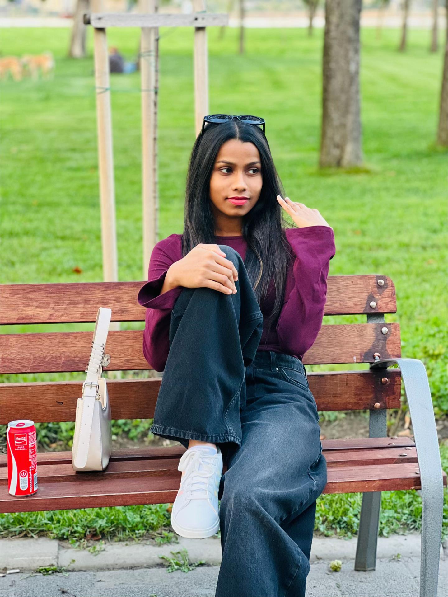 @Tharu ✨ 🇹🇩