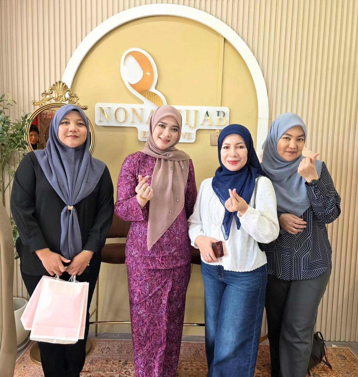@Nonahijab Exclusive