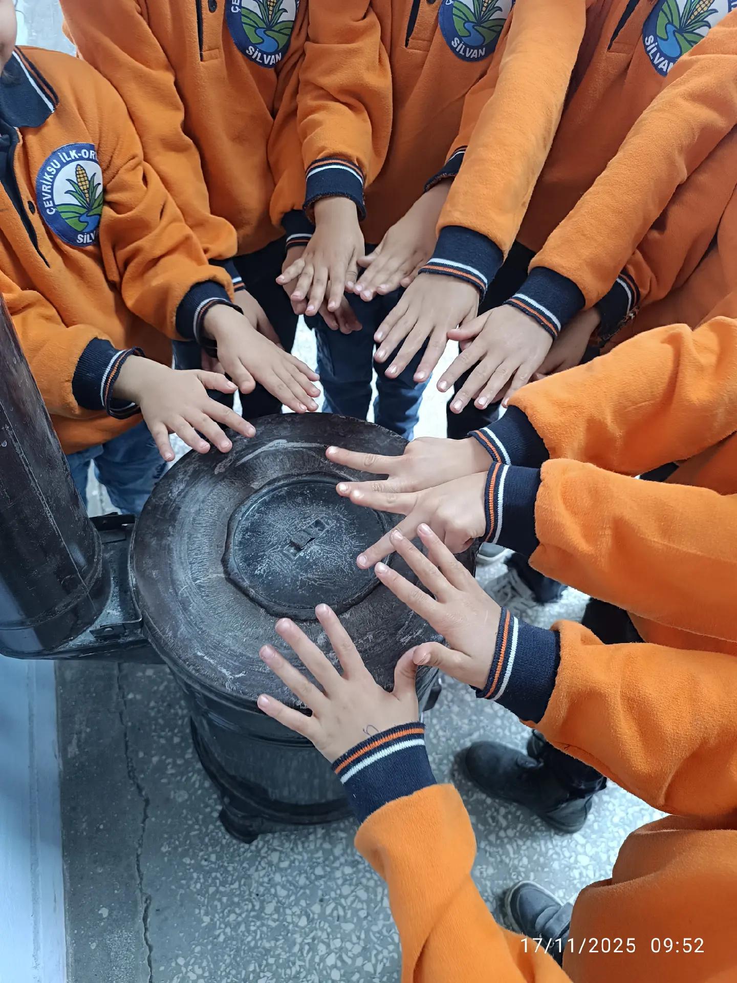 @&Ouml;ğretmenHanım🧑&zwj;🏫