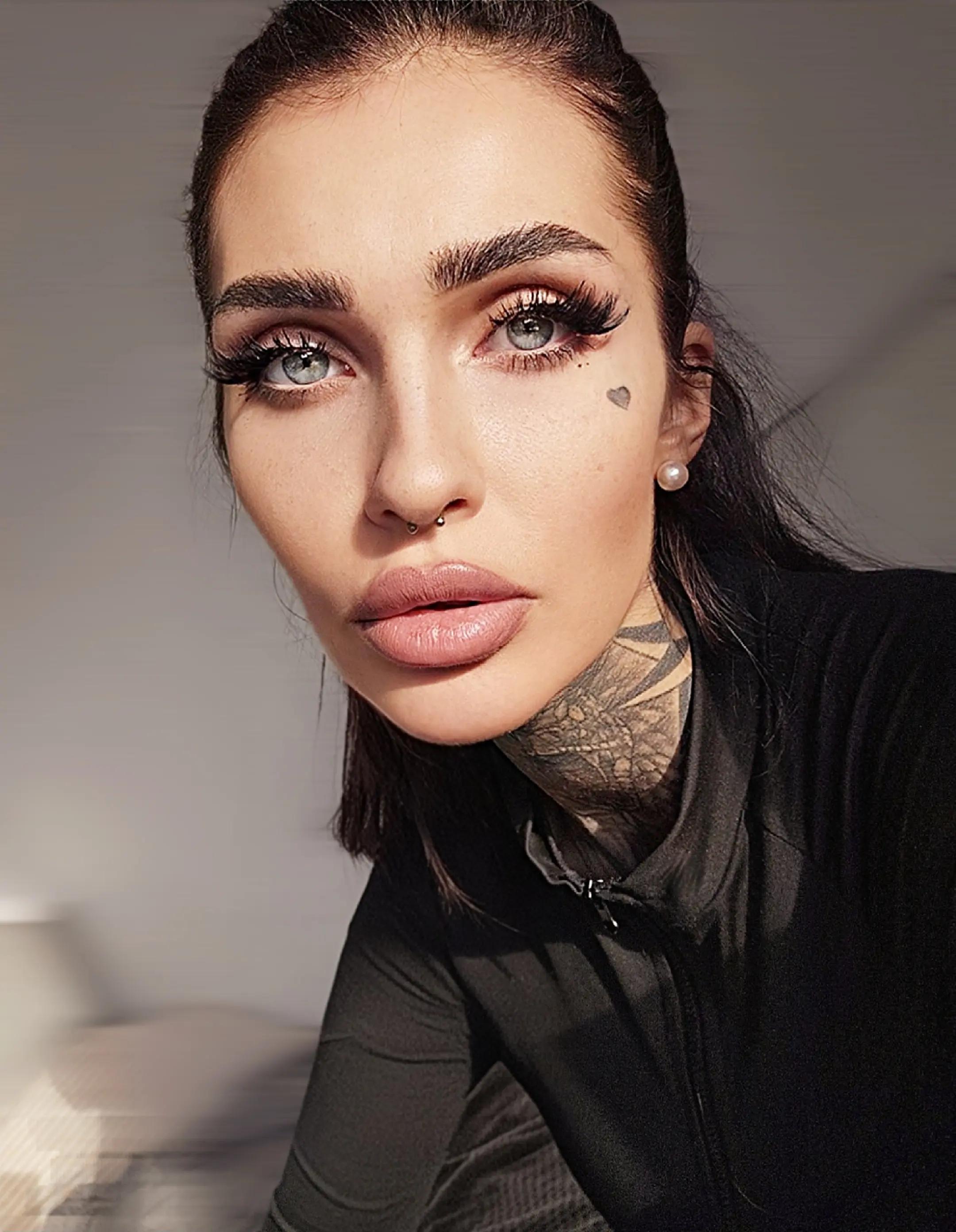 @VixenInk