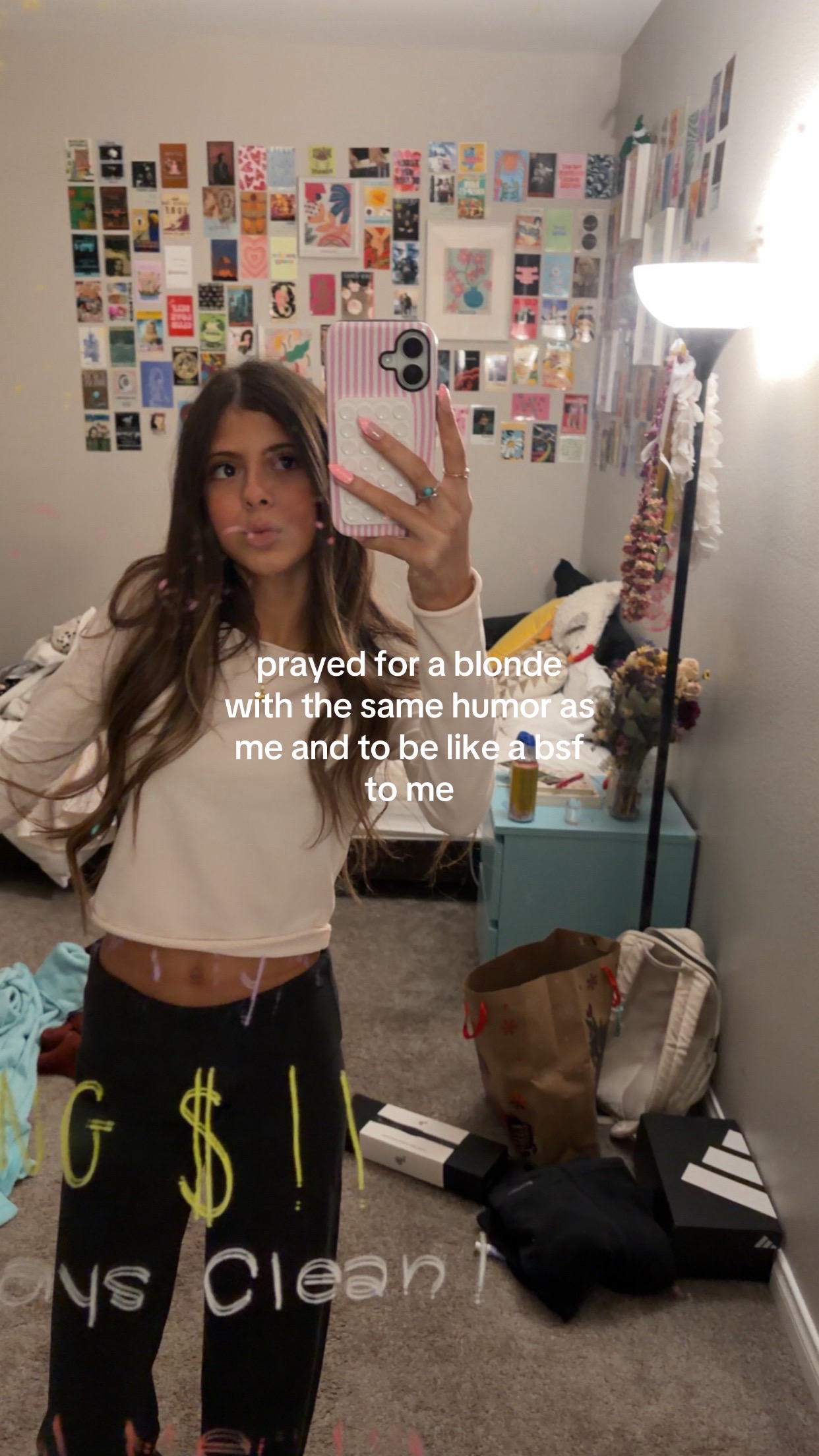 @whothefreakismariaclara