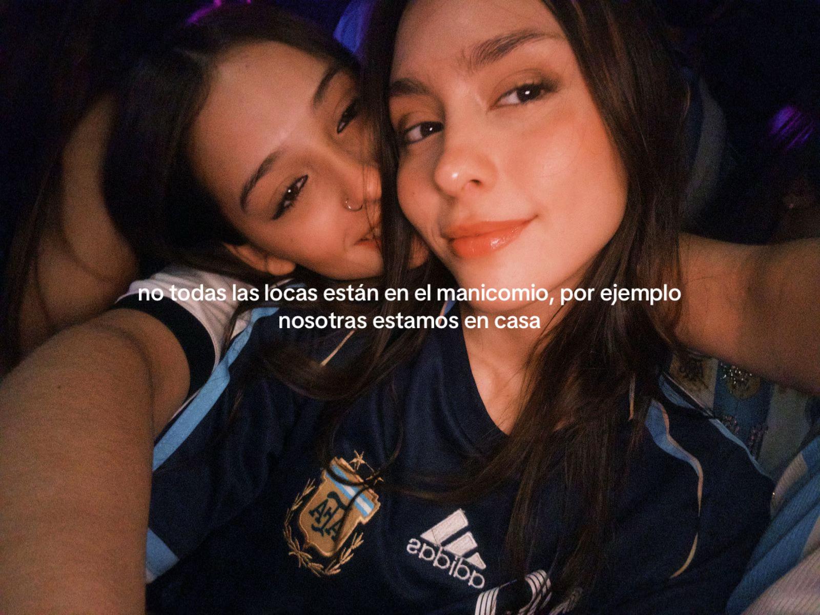 @mía