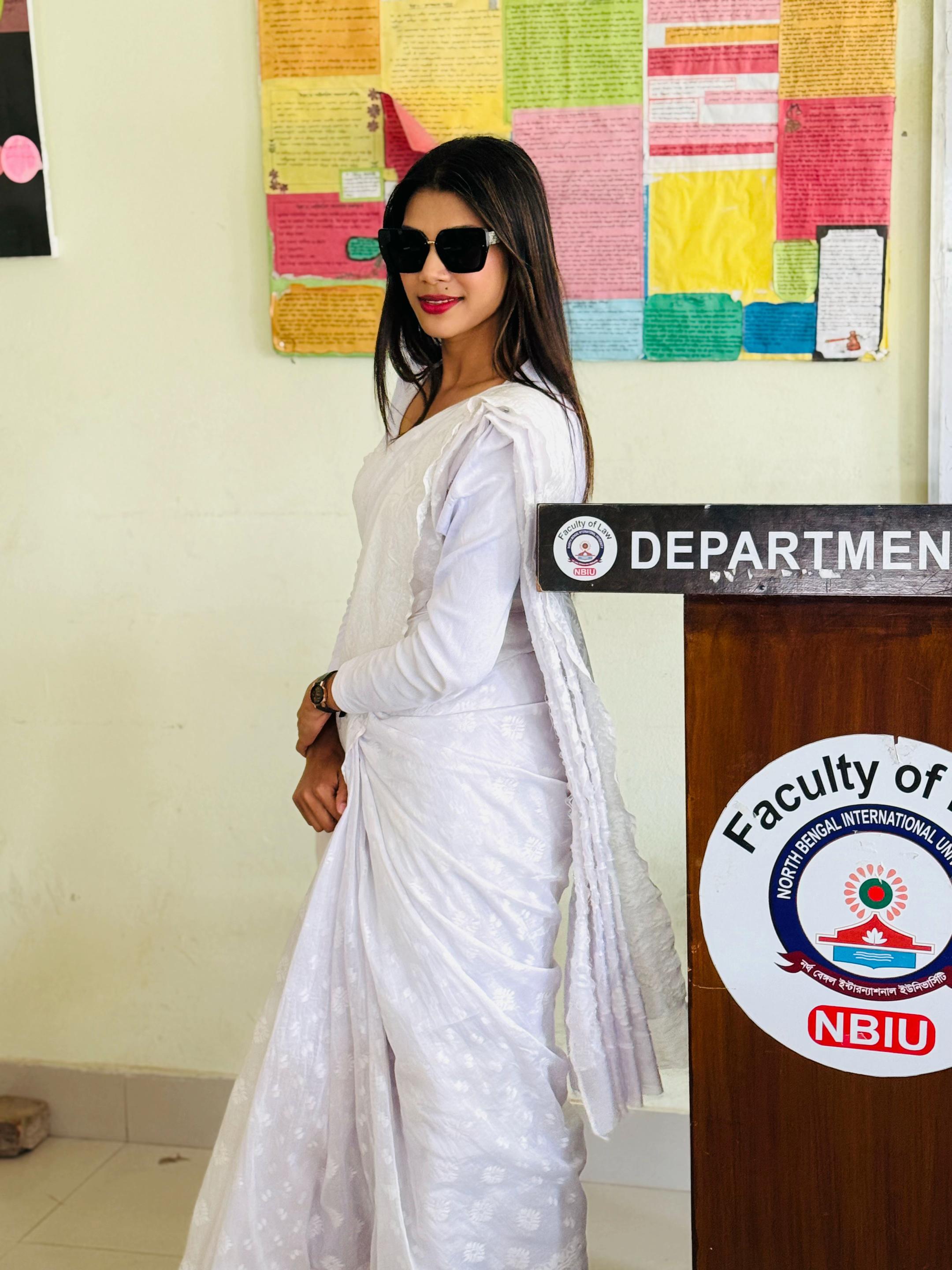 @👩&zwj;🎓⚖️Arshi +(আরু)⚖️🎓