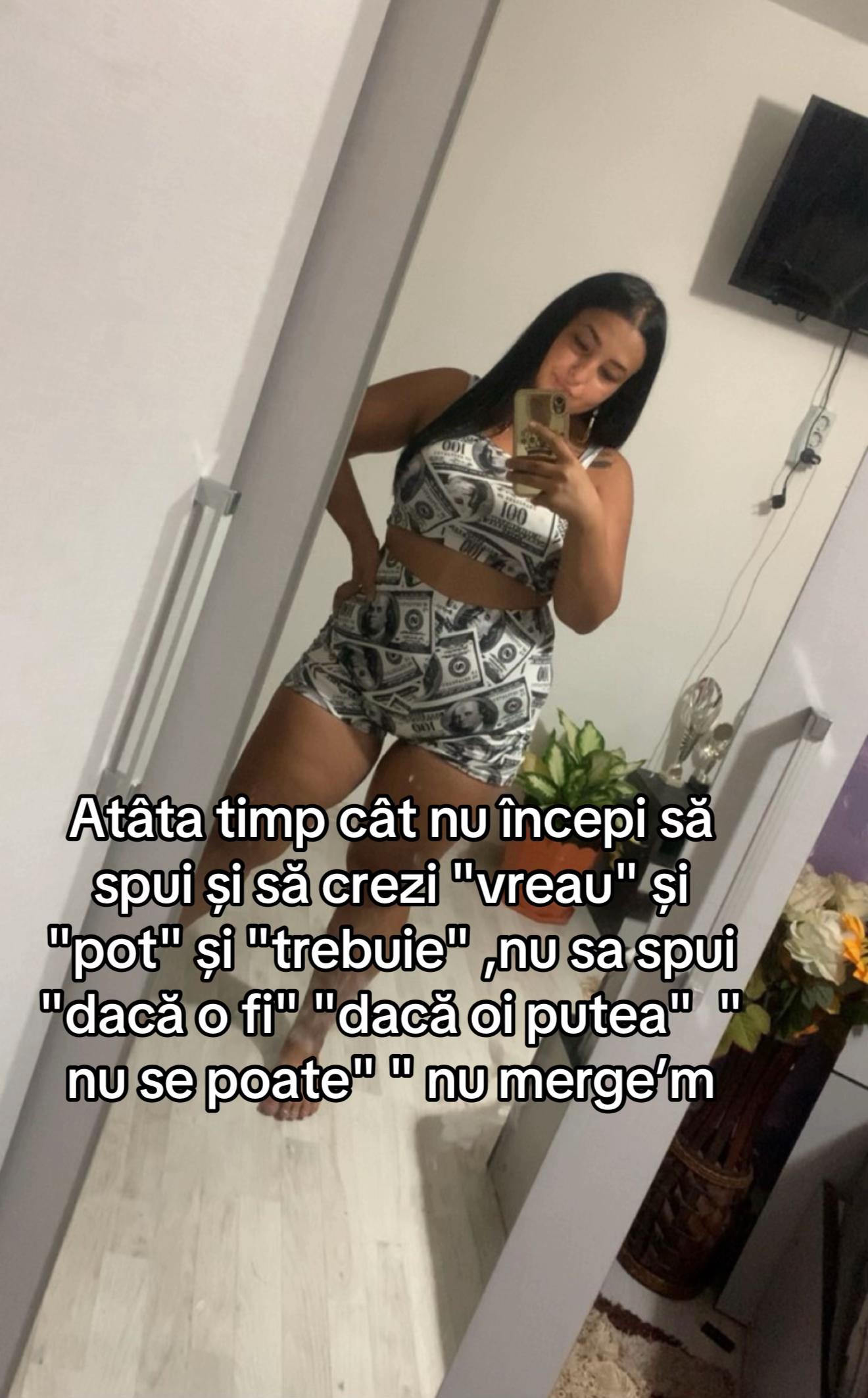 @AdrianaNica