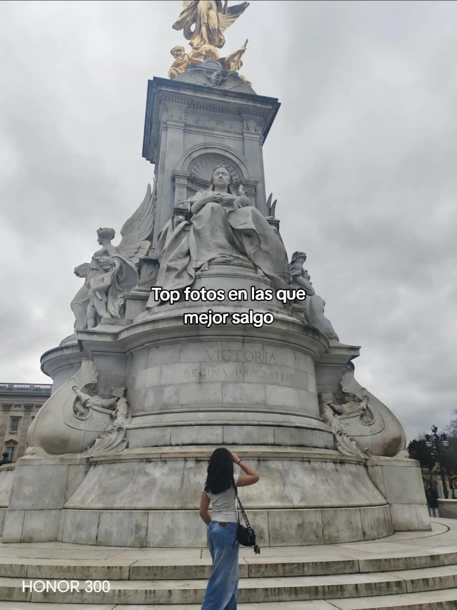 @Valeeerriiiaa 🌸🍀/🦈💥