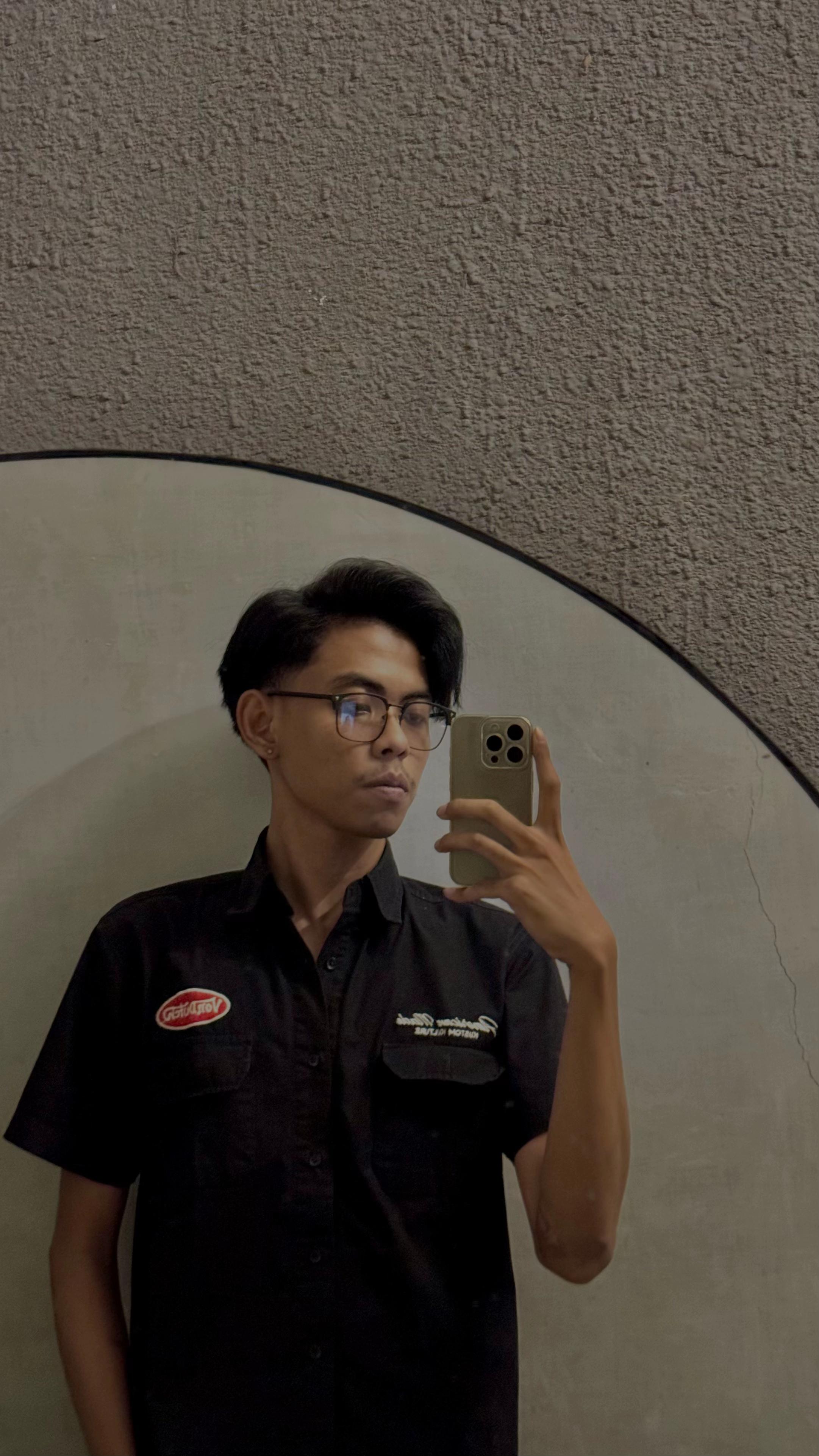@𝐹 ✮