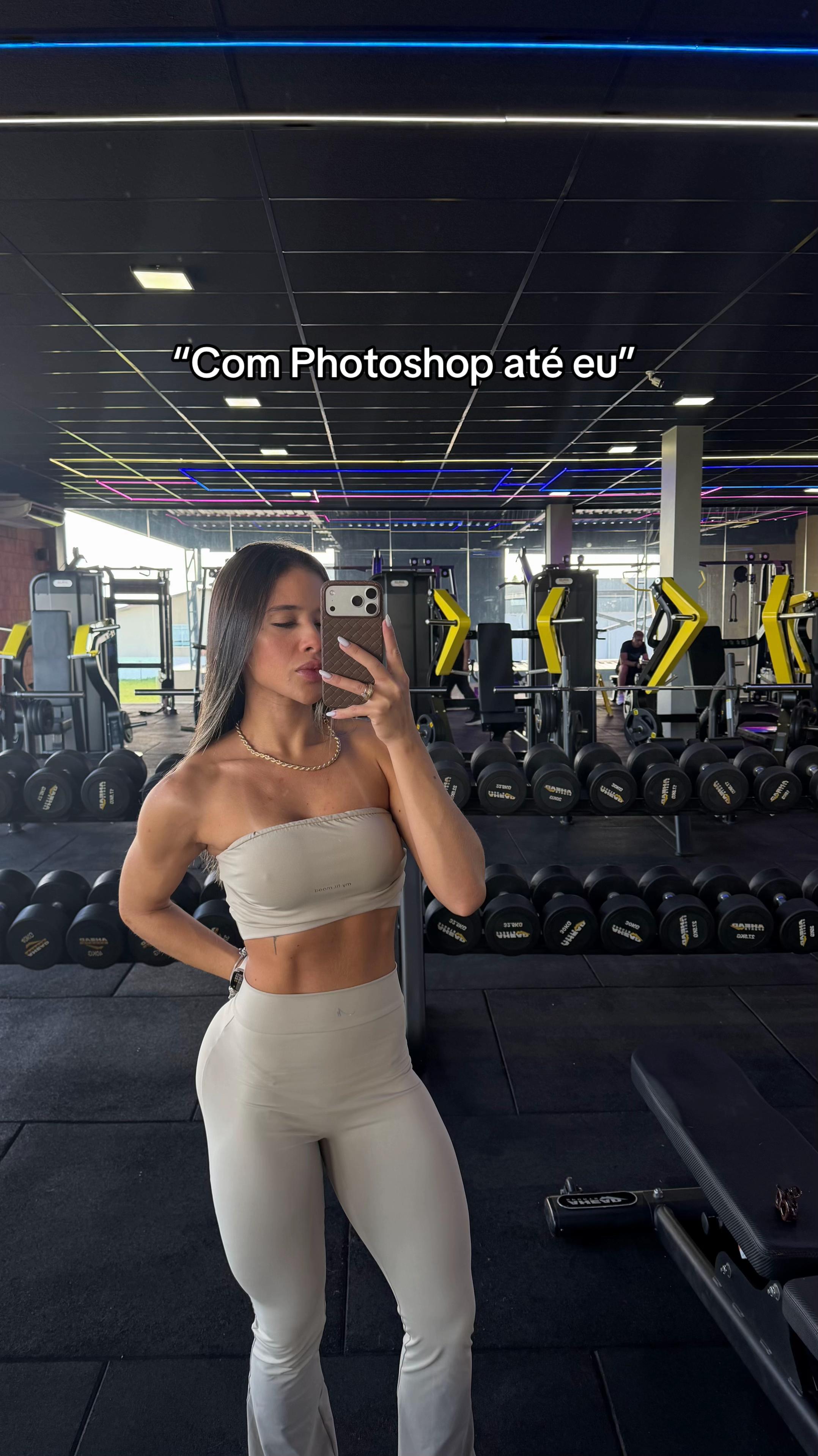 @Barbara Costa