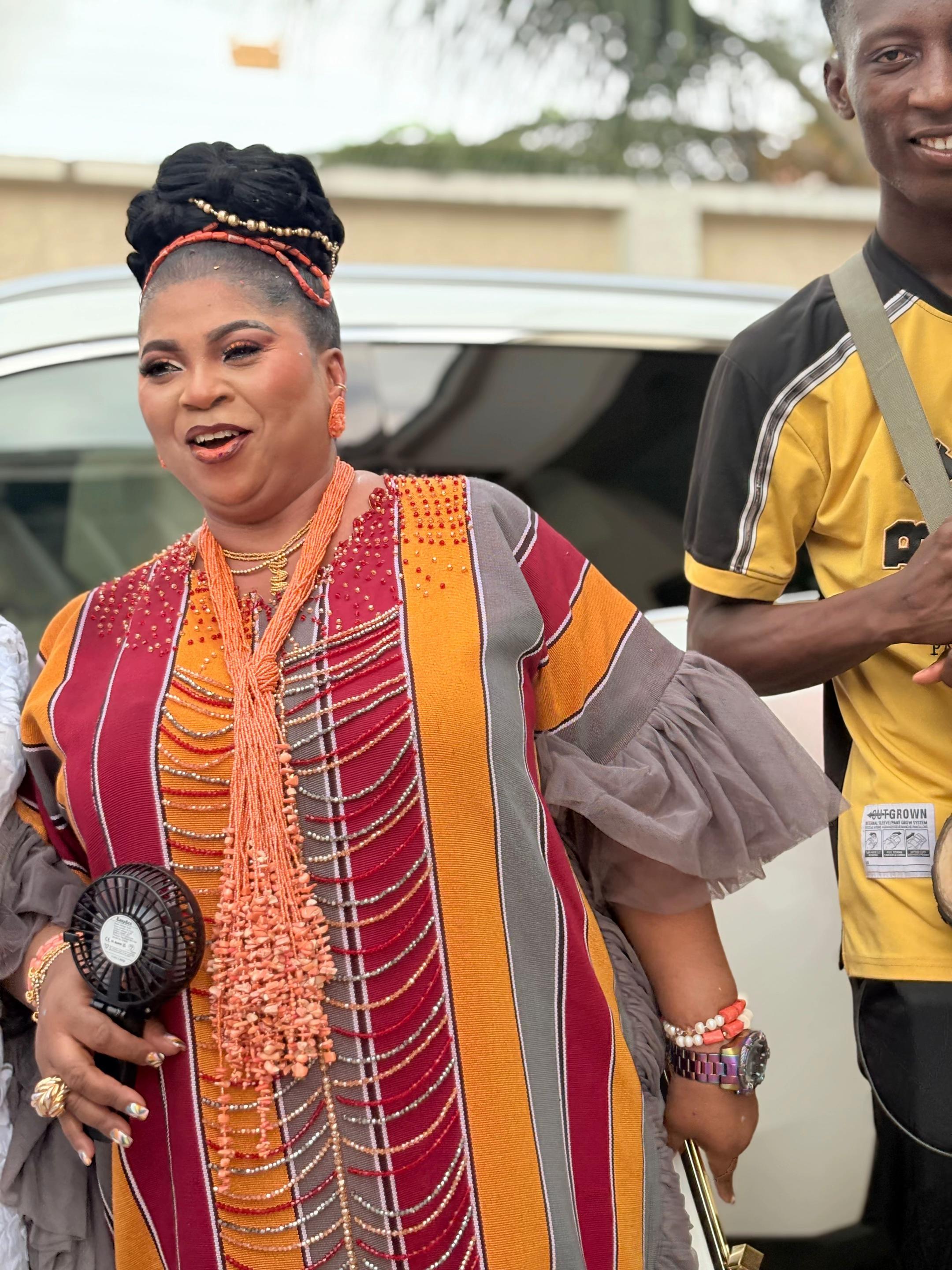 @OMODUNMADE AK&Eacute;W&Igrave;