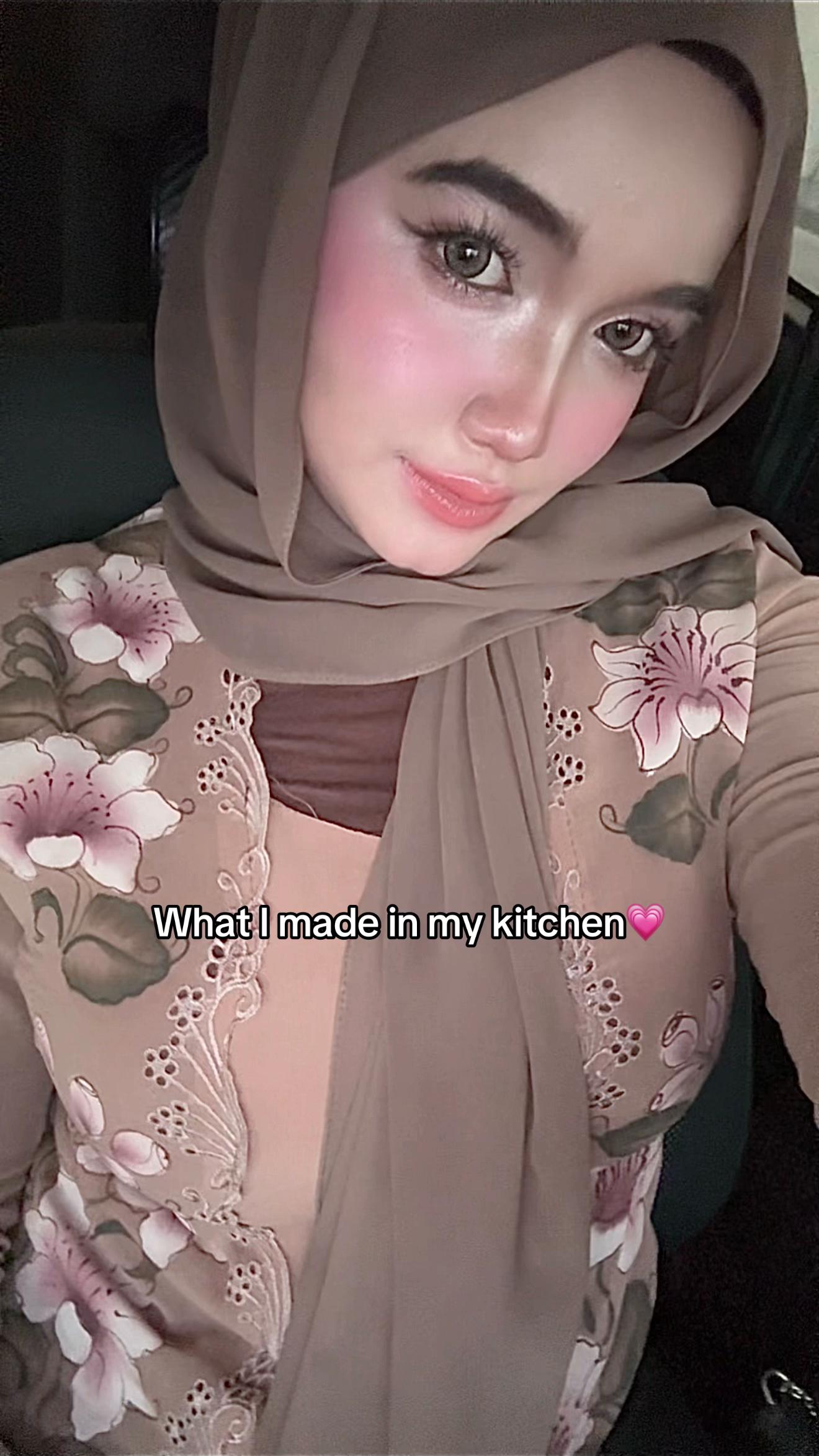 @nia