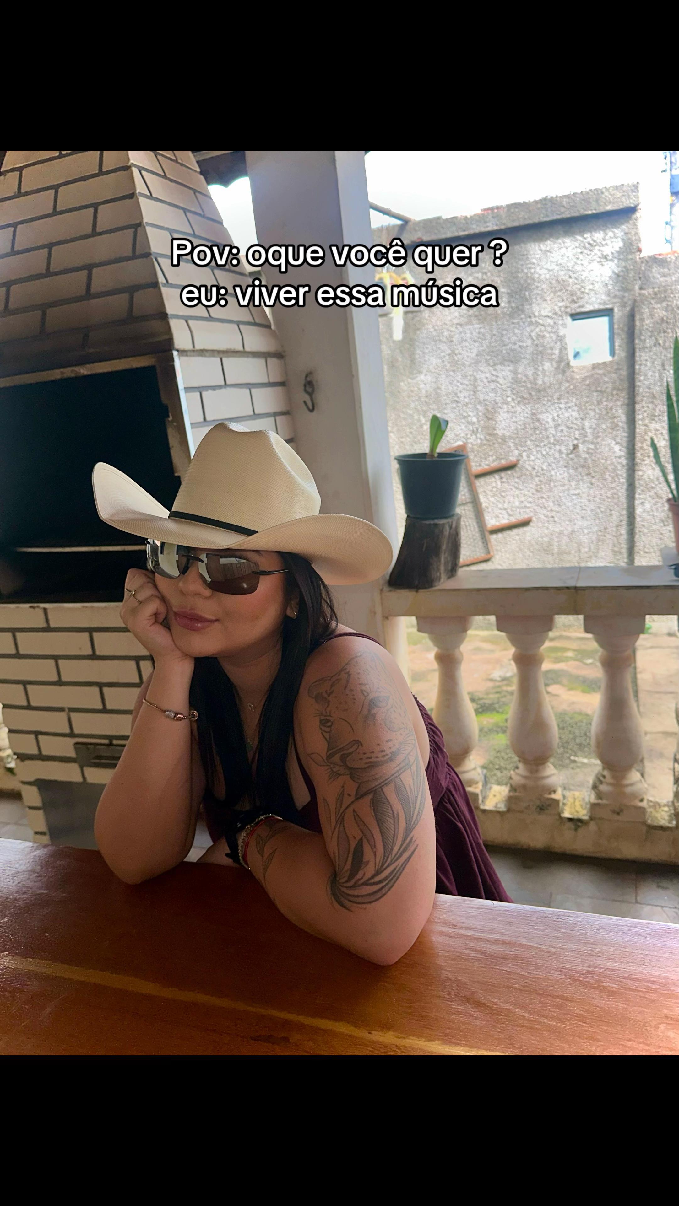 @julia
