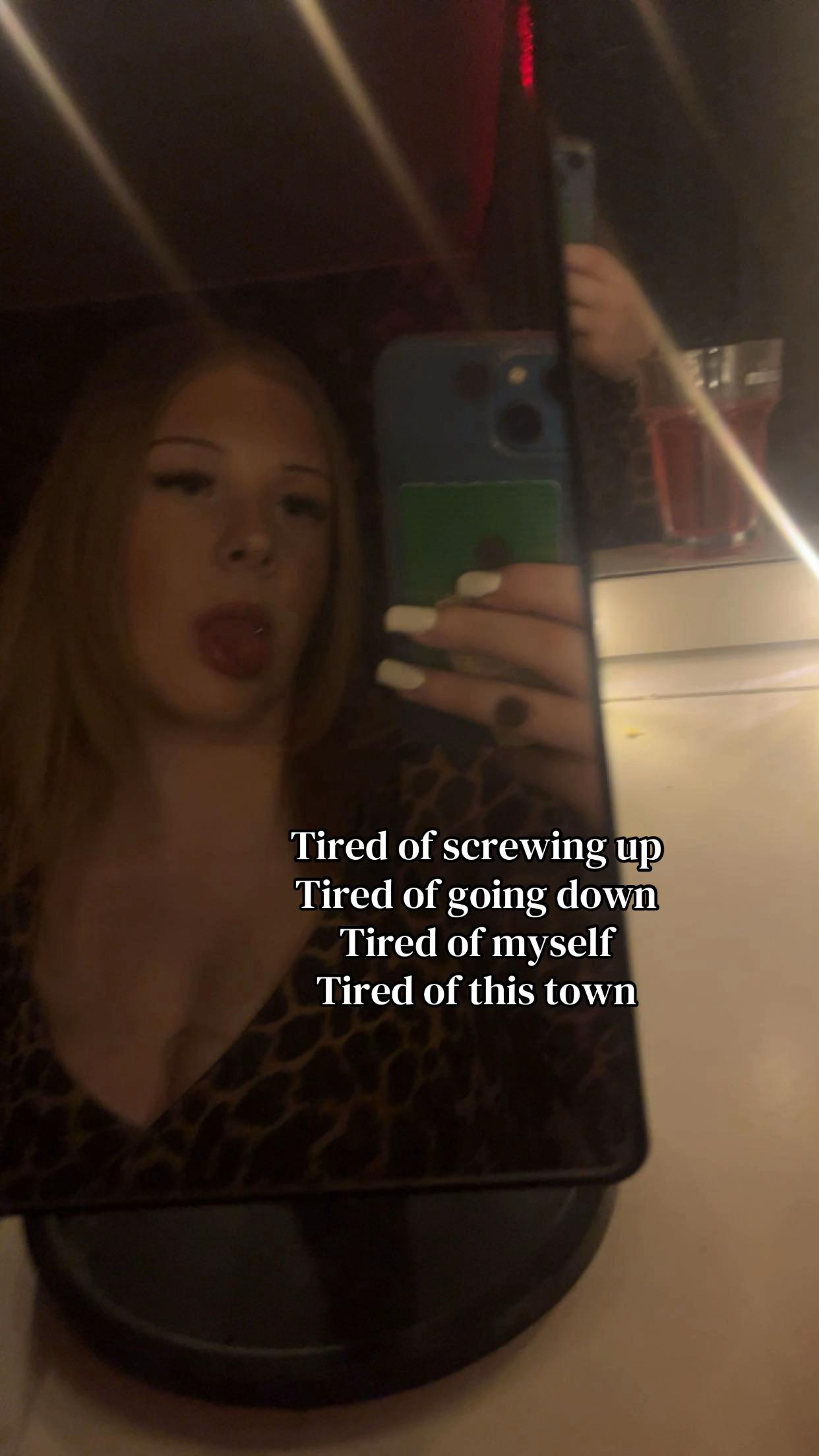 @𝓪𝓰𝓷𝓮𝓼😽