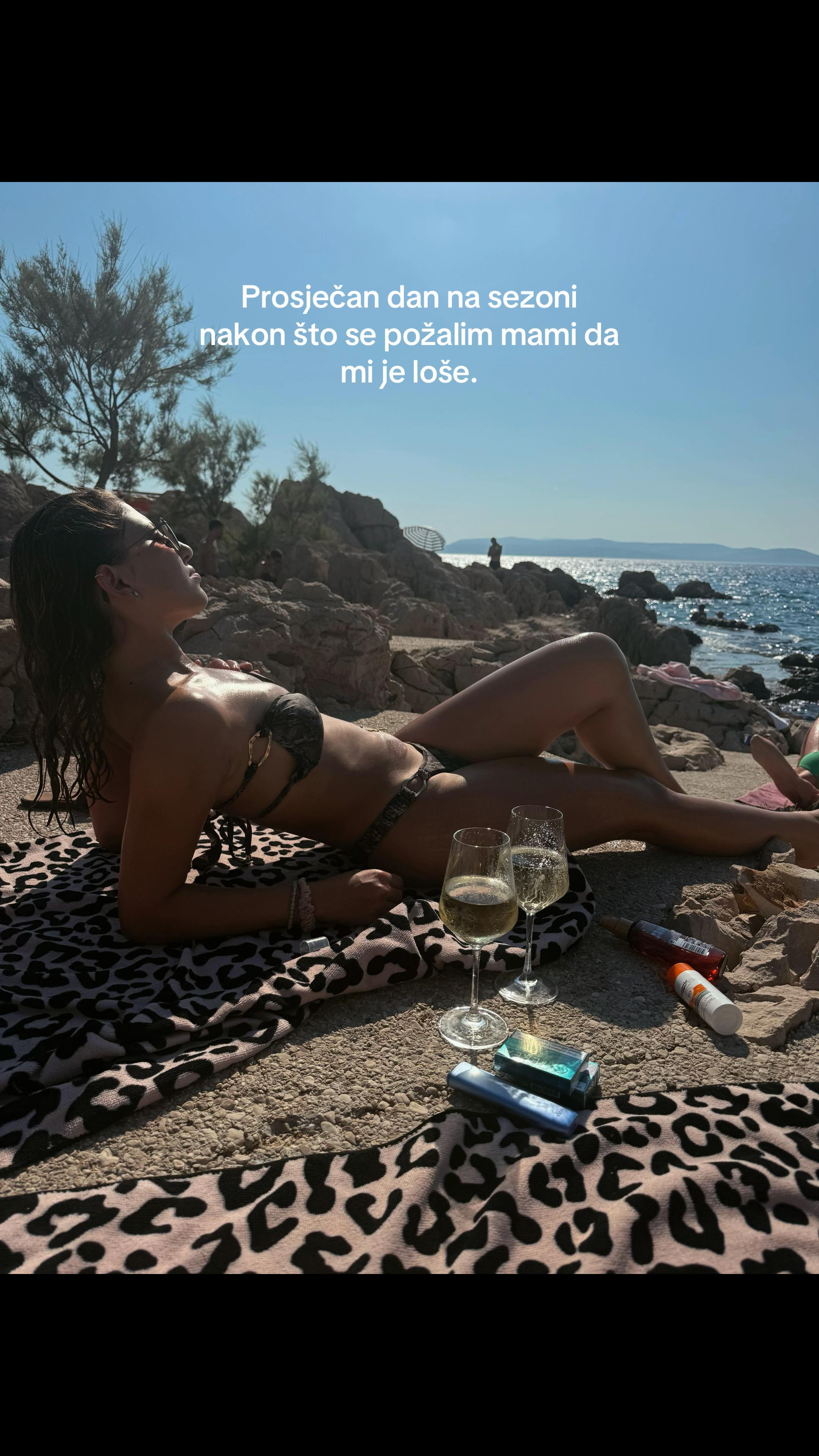@𝒵