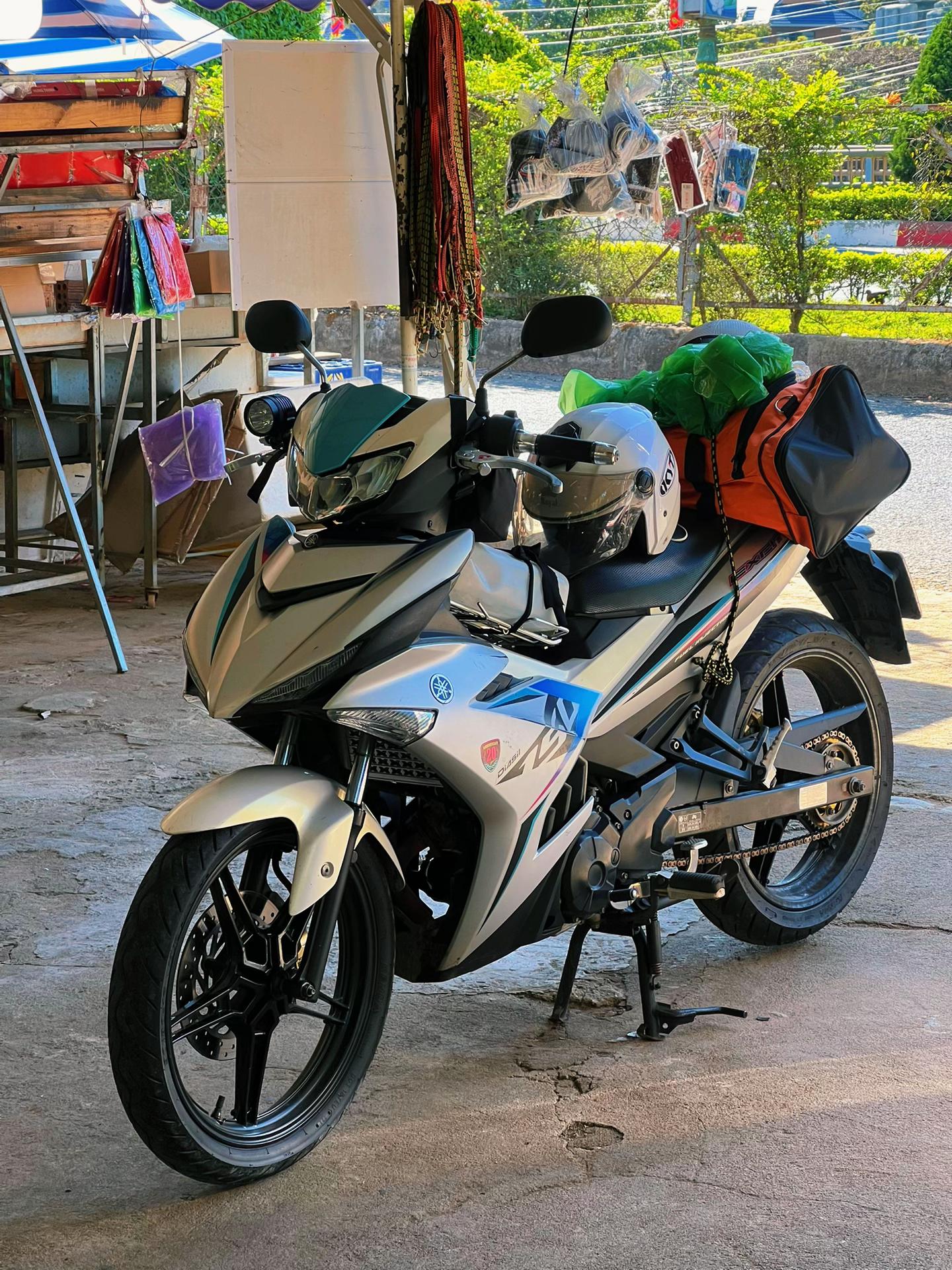 @Út thích đi tuorr