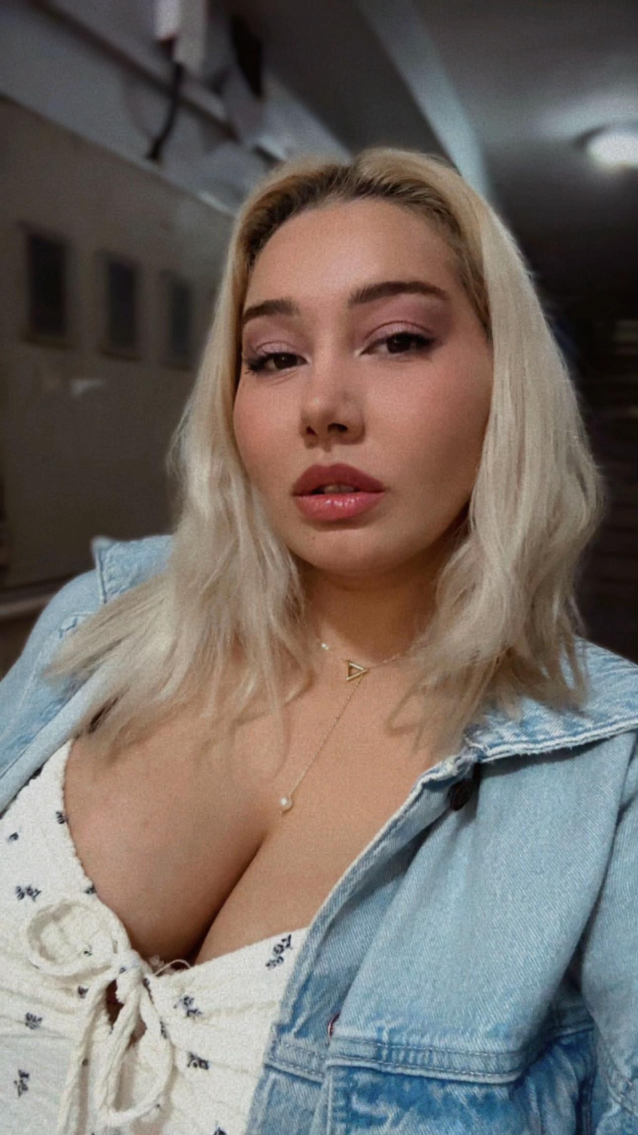 @Larissa Karadag