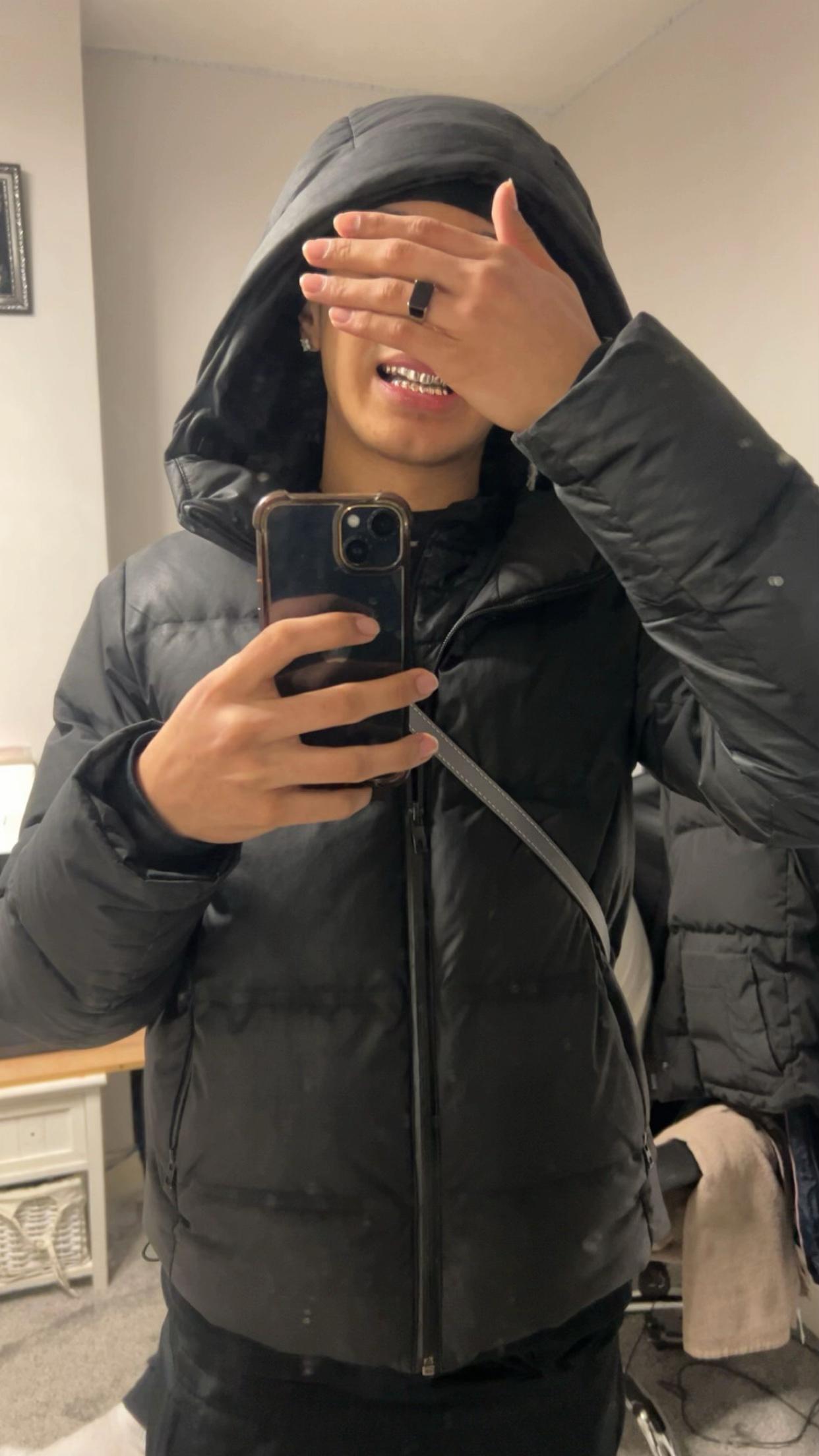 @🦈