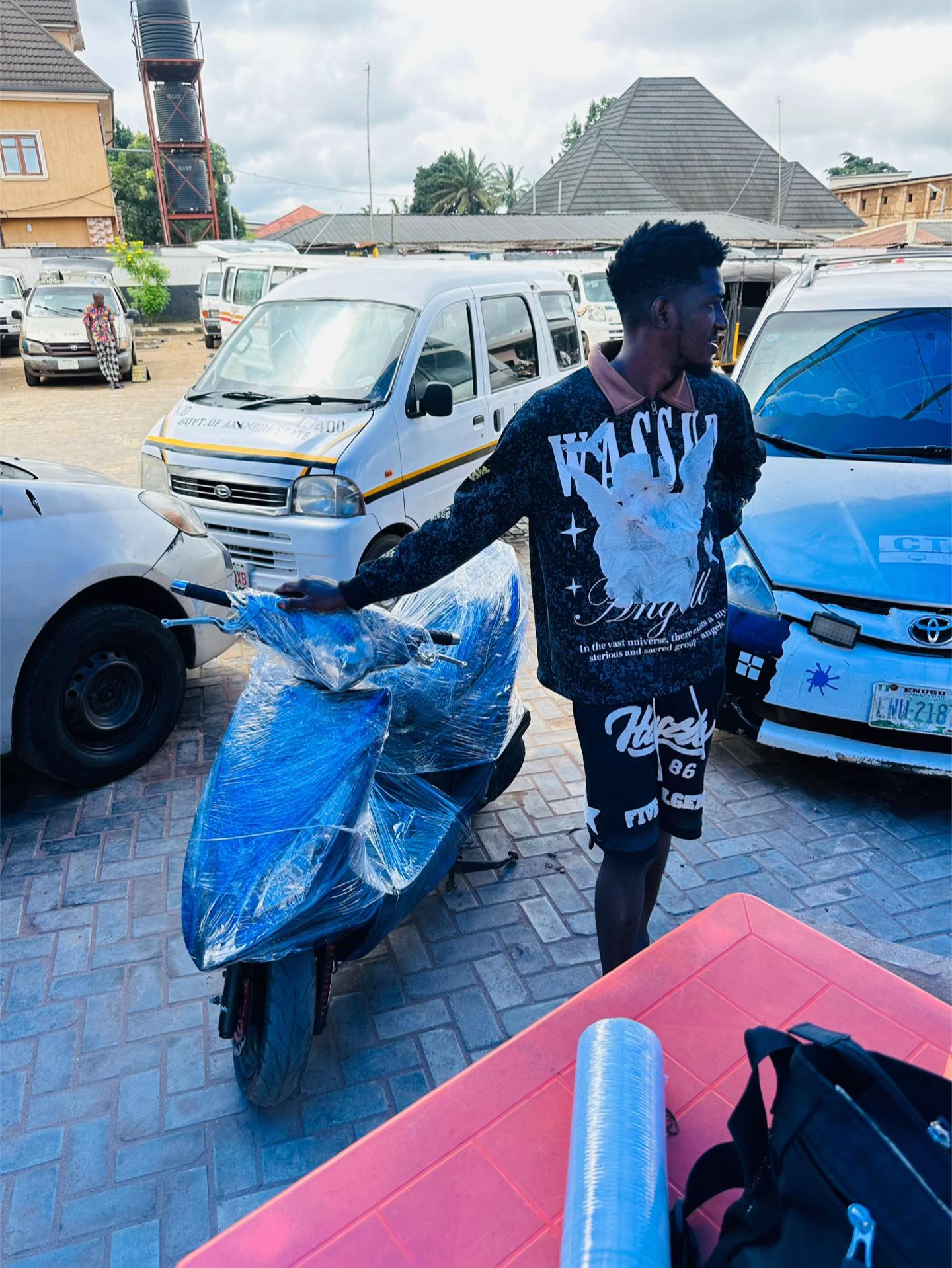 @Darian 🏍️