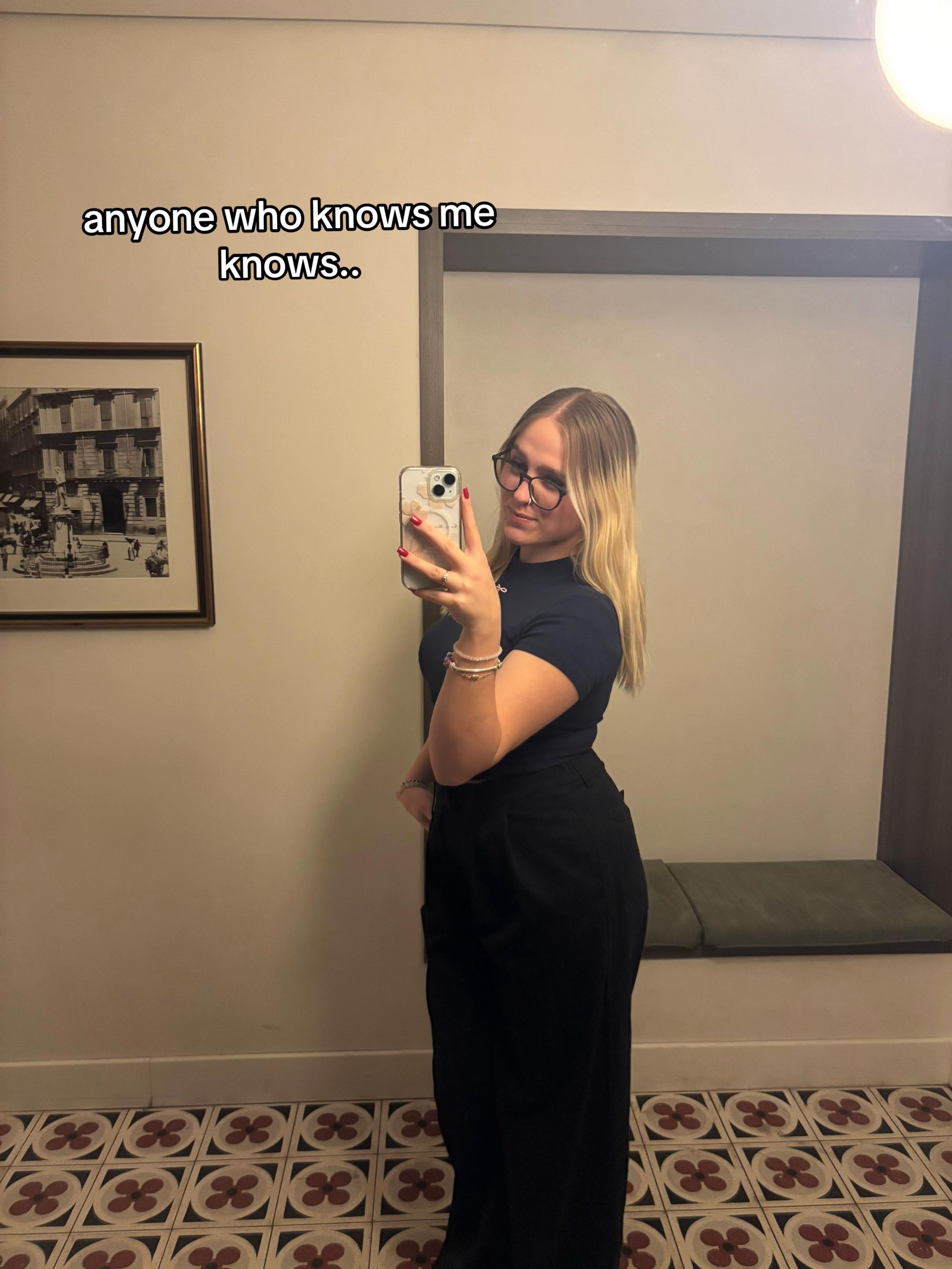 @𝑀𝑒𝓁𝒾𝓃𝒶