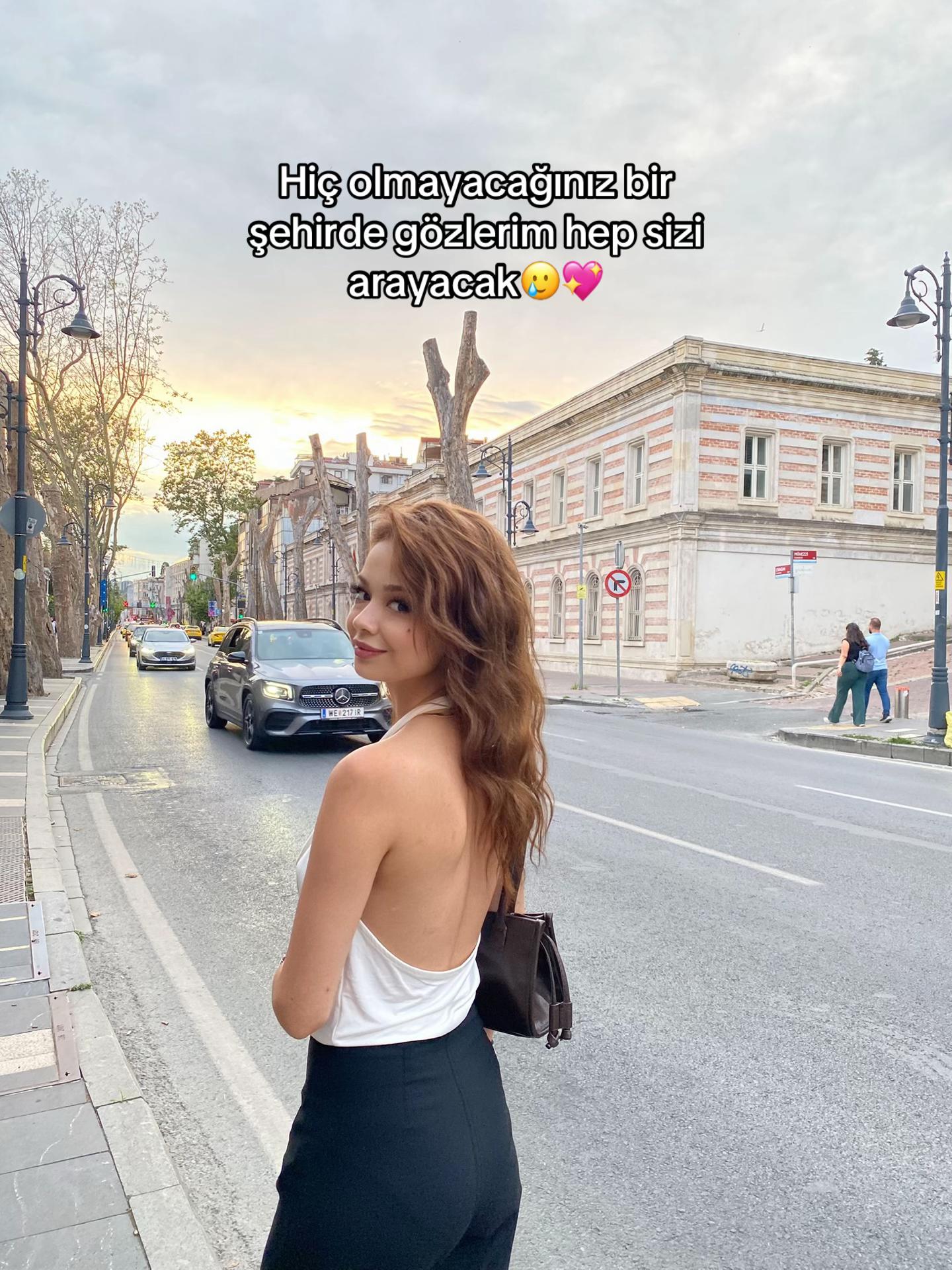 @Yarenimo