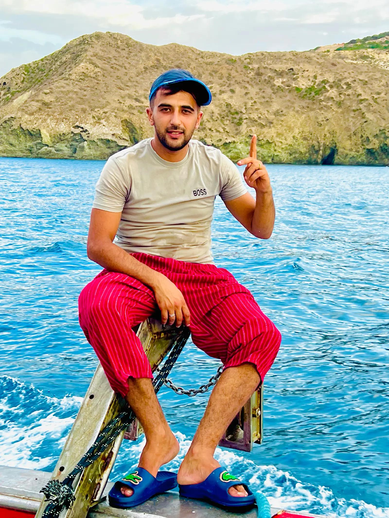 @iLyes Boukacem Junior