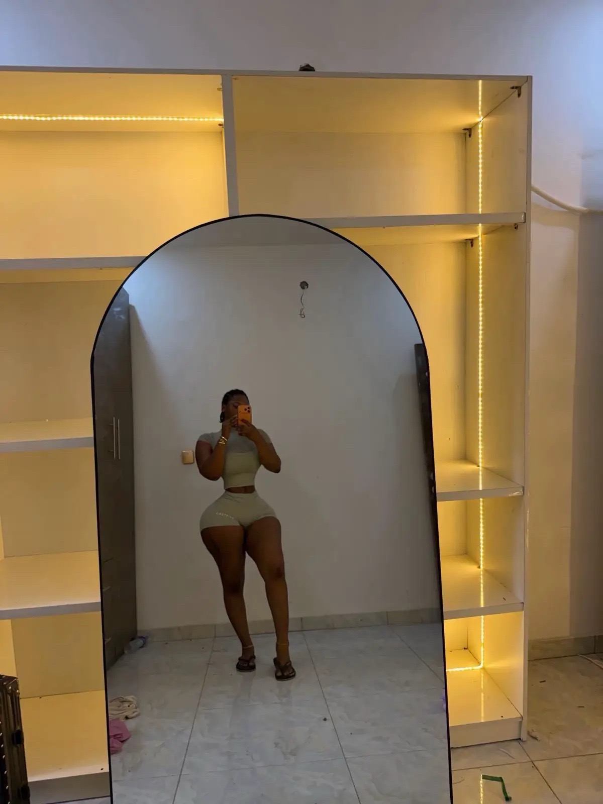@ARIKE SNOW 🍑