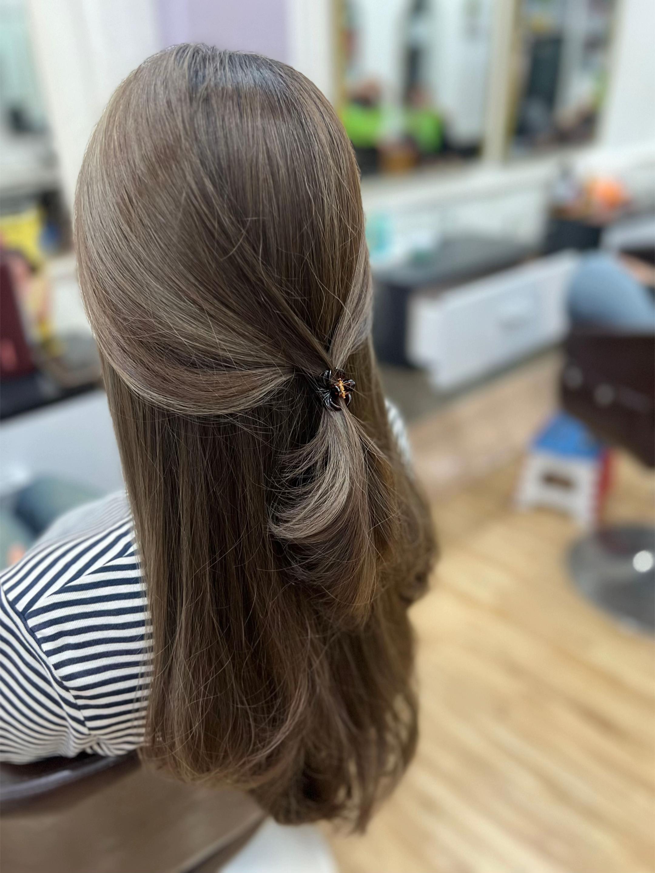 @BARBERELLA HAIR STUDIO