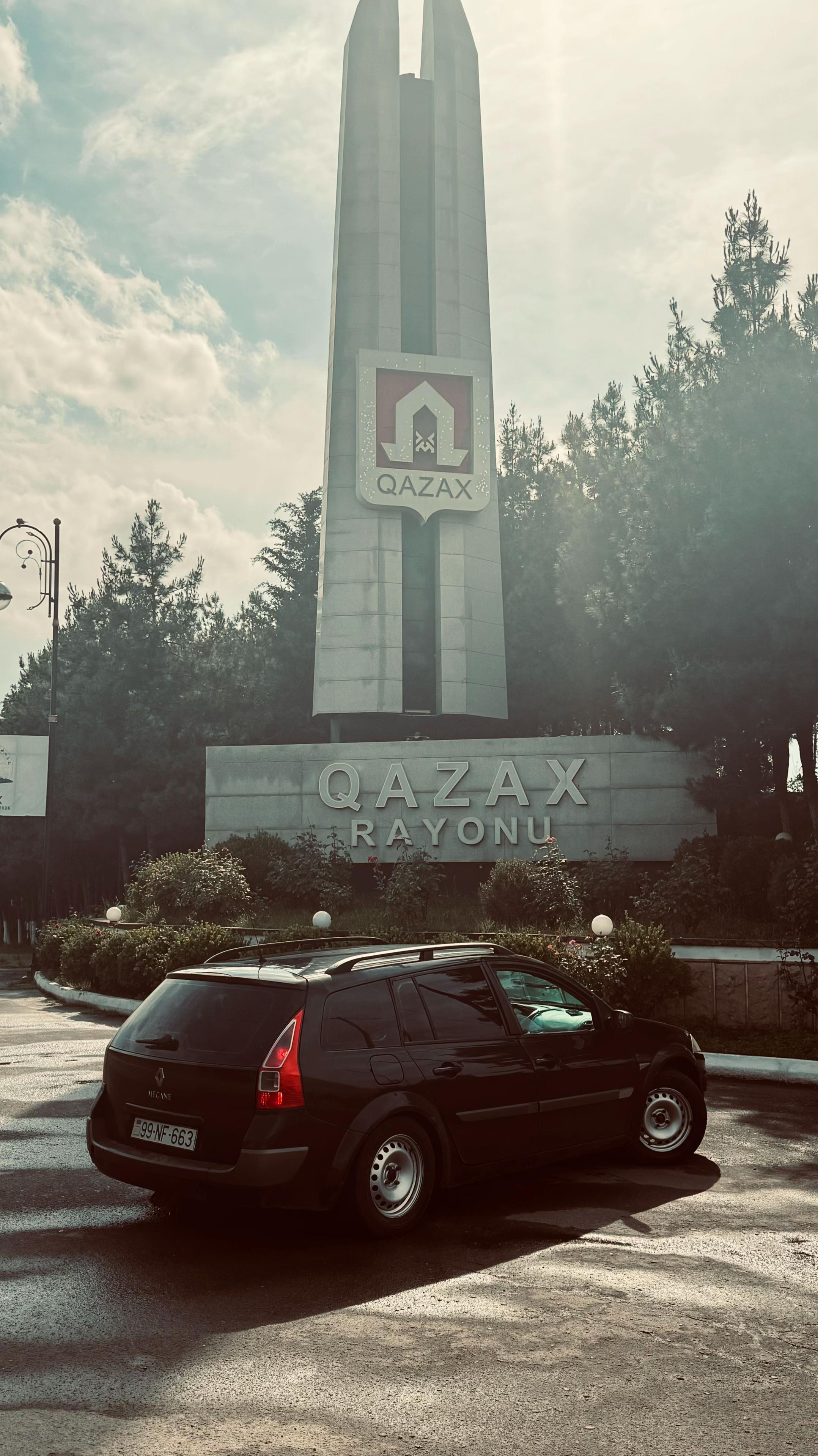 @𝐅𝐅 𝟖𝟏𝟓🂱