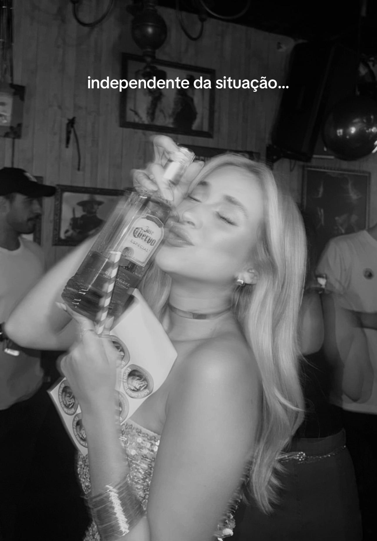 @J&uacute;lia Medeiros🇧🇷
