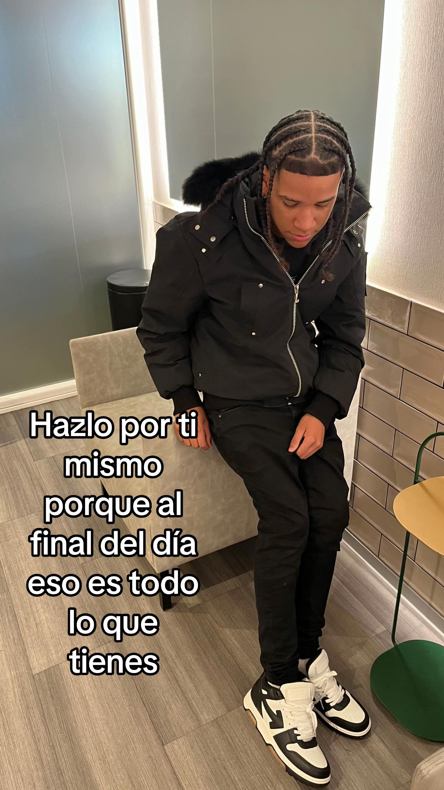 @ChUCkYy❤️🖤