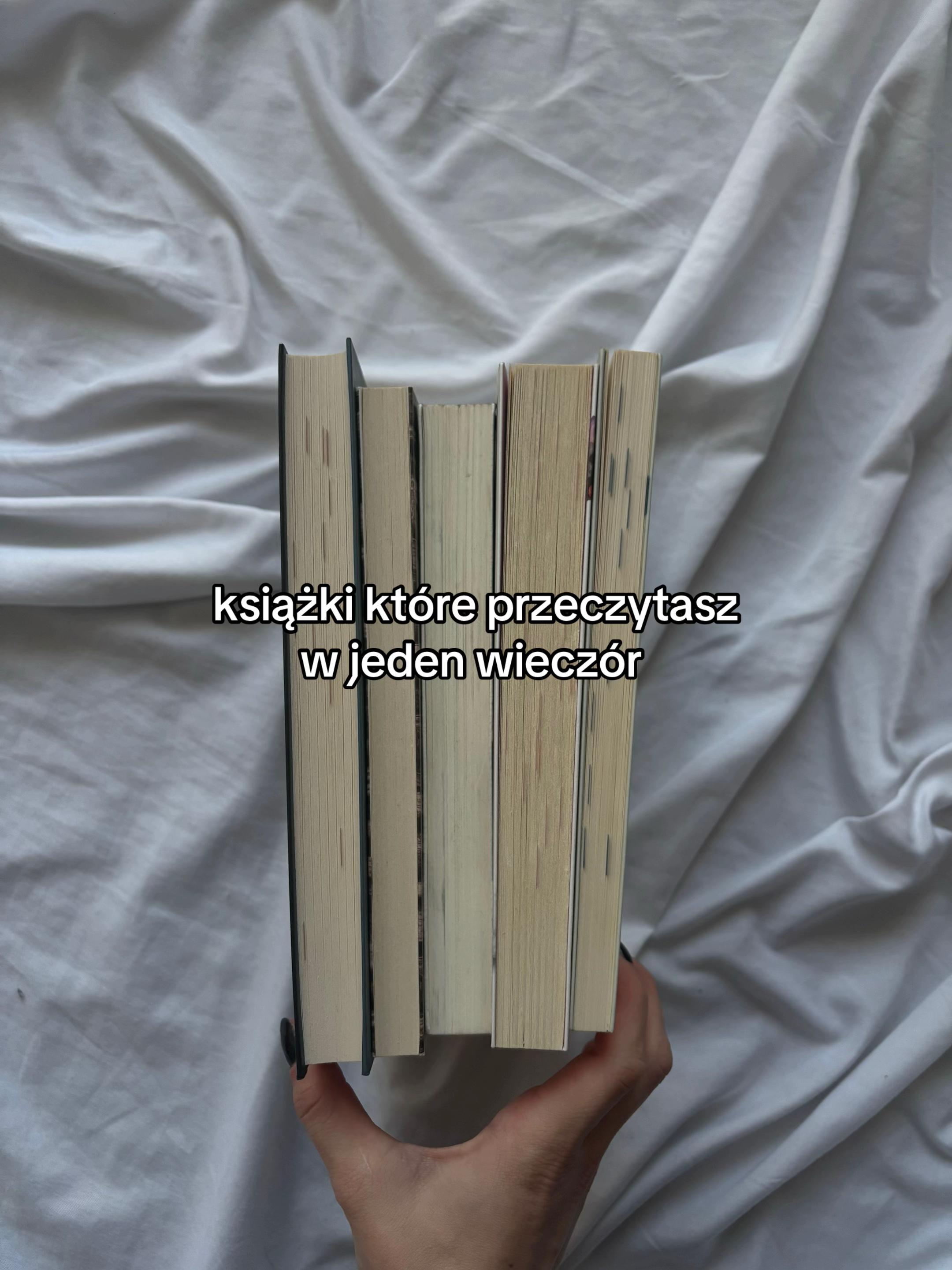 @yerlaus books📚