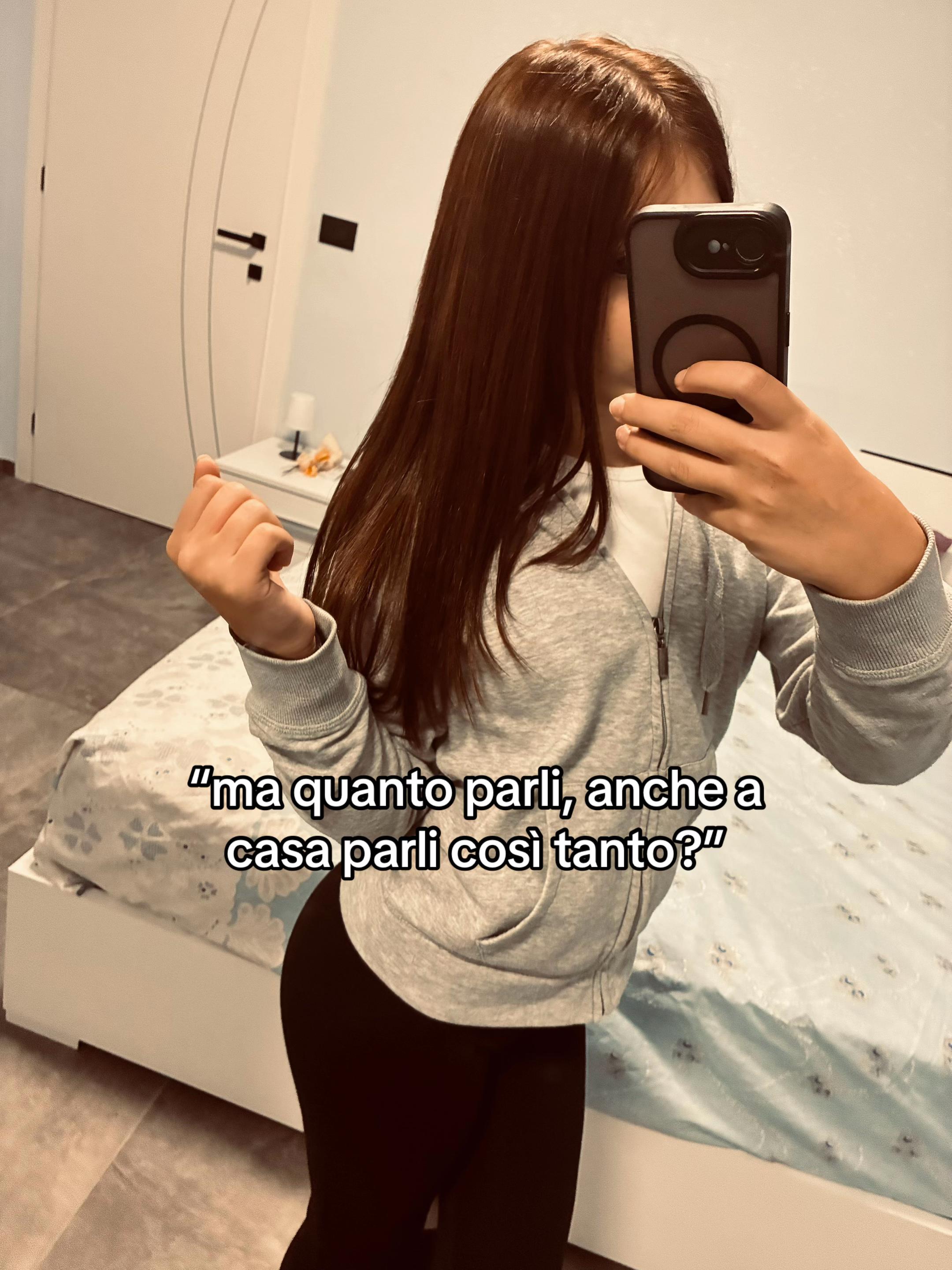 @𝟐𝟐