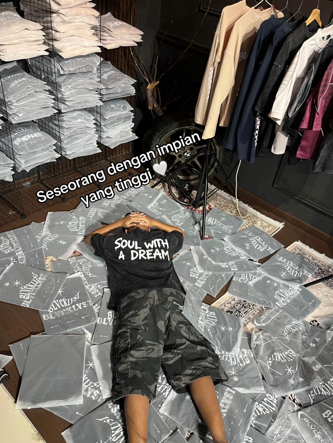 @BLVCKLYST