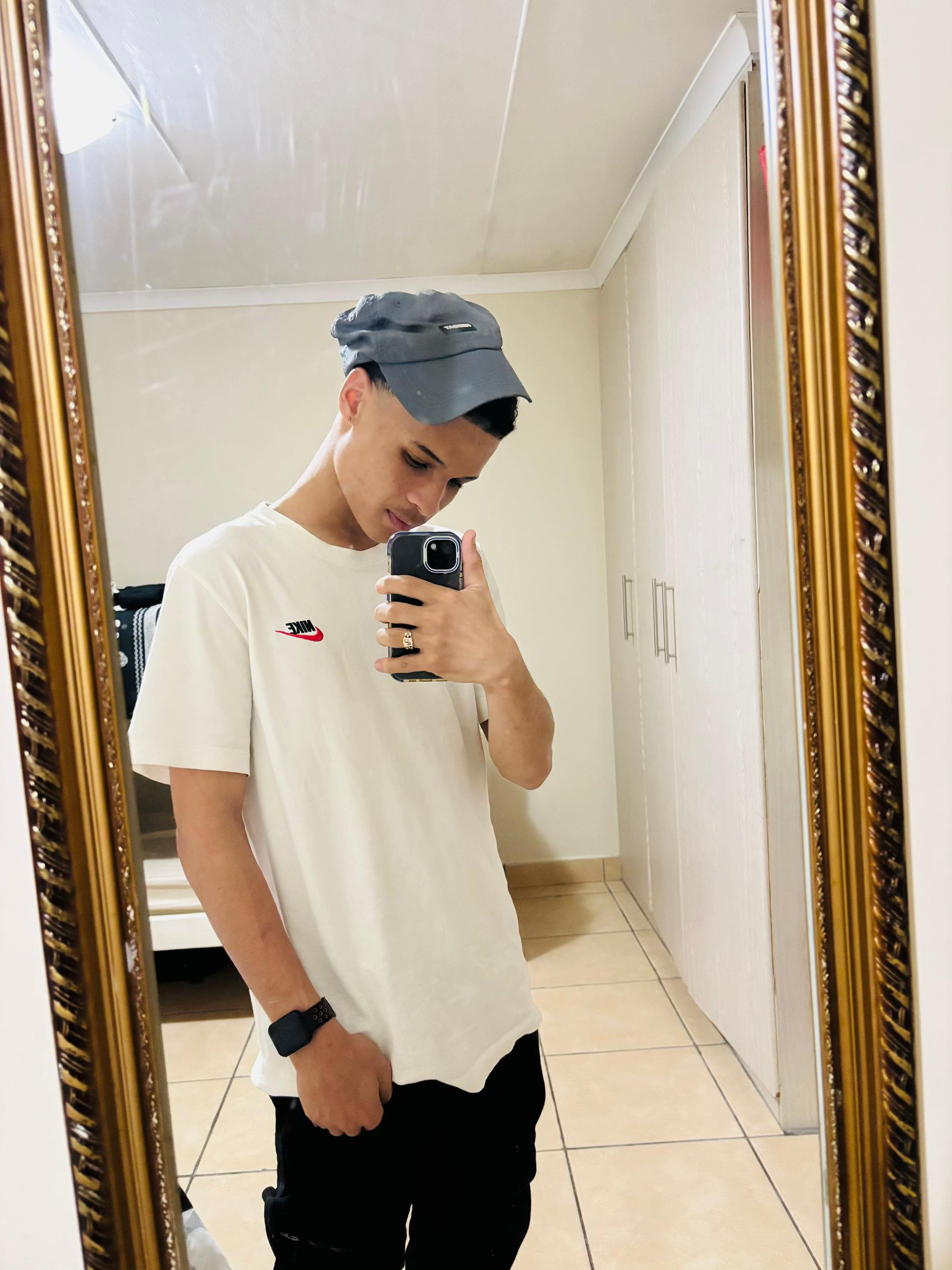 @clucs.vibes