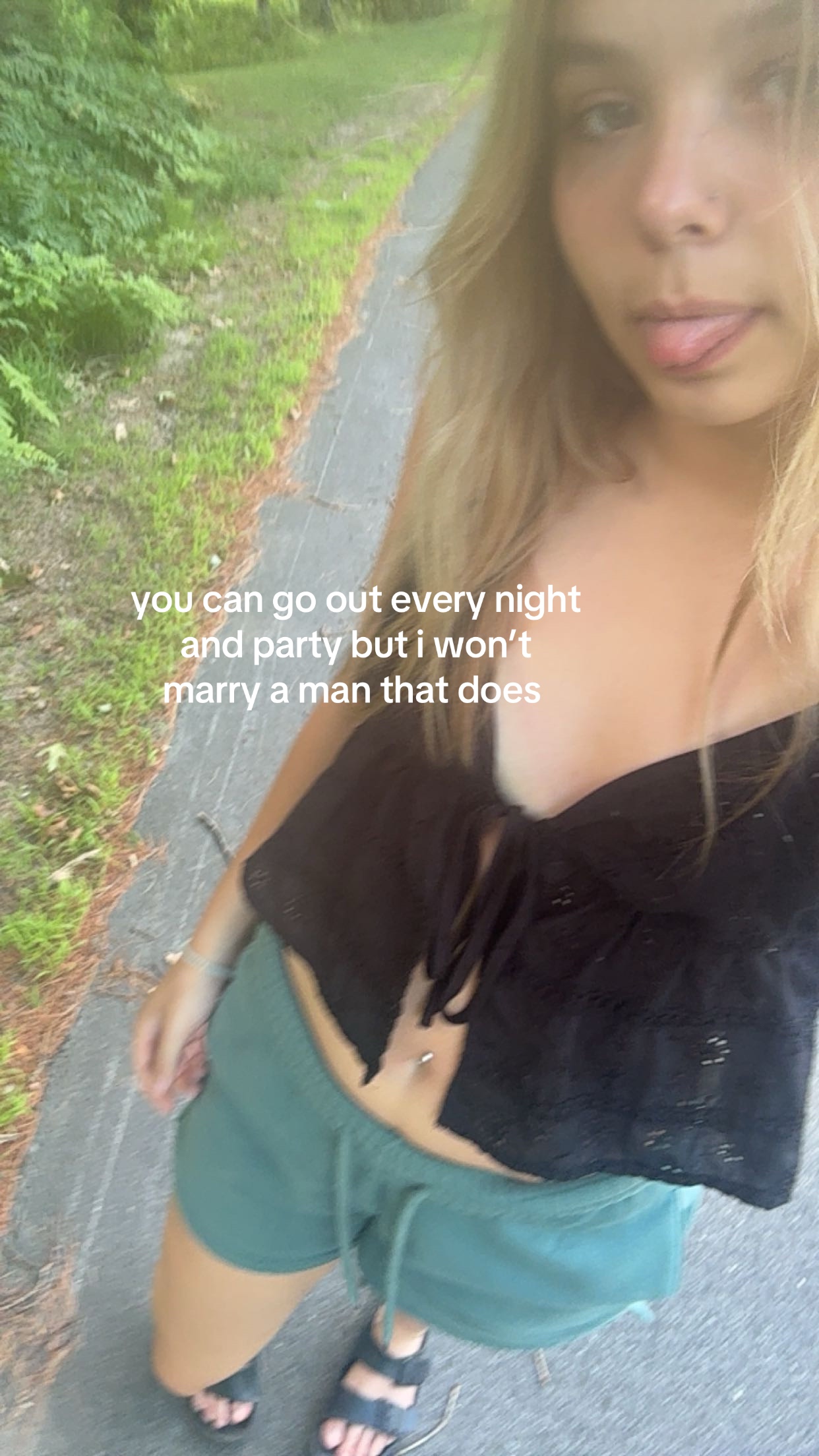 @🦦