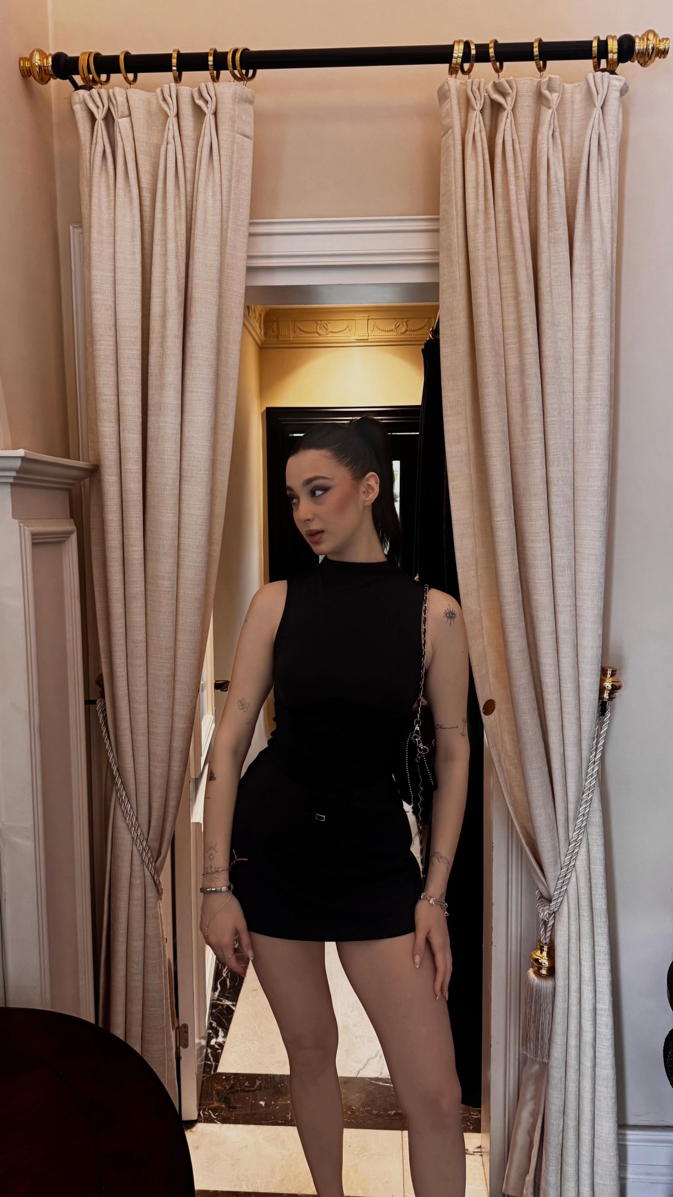 @Aslı Aliko&ccedil;