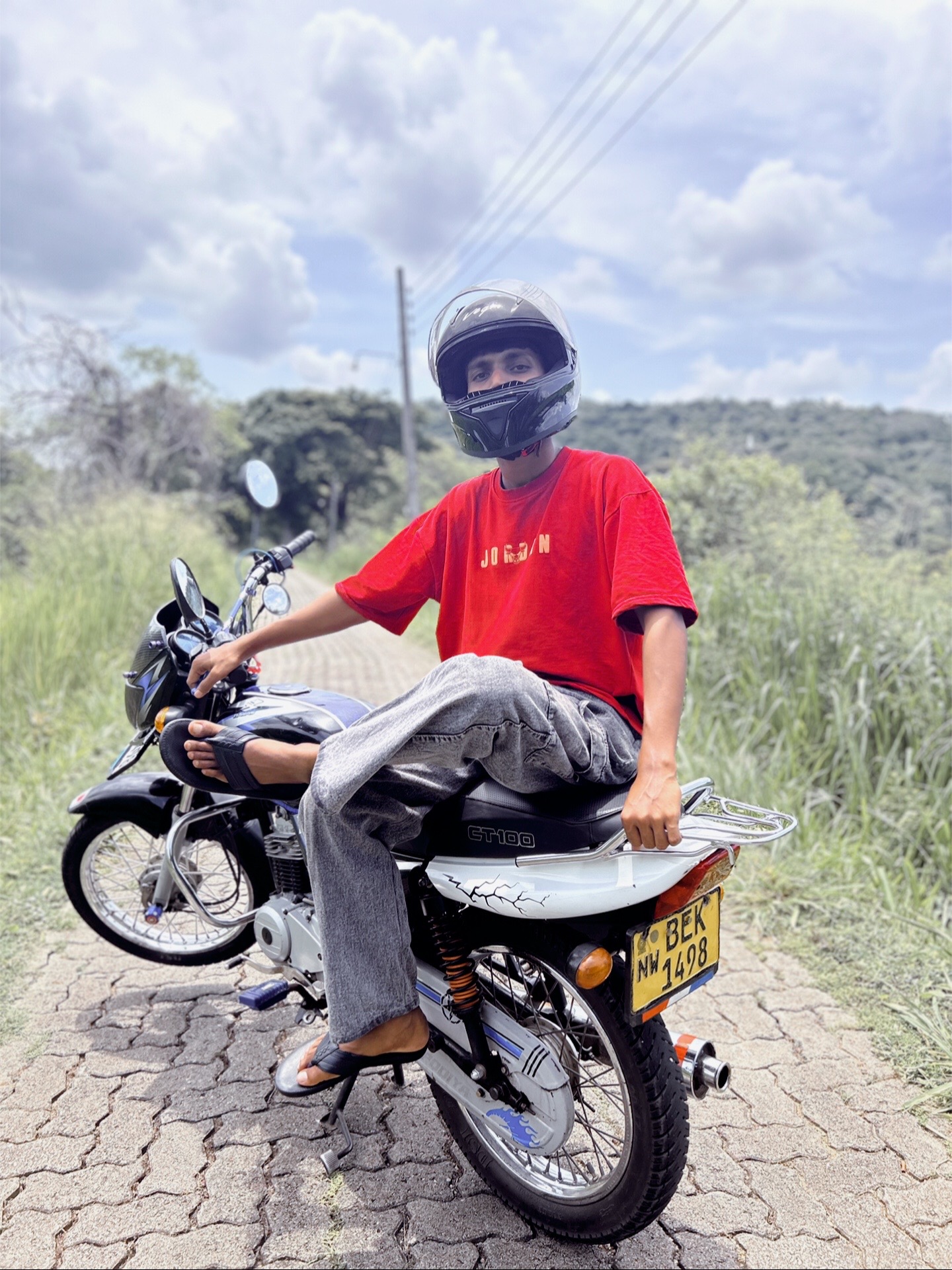 @Aloka_🪅