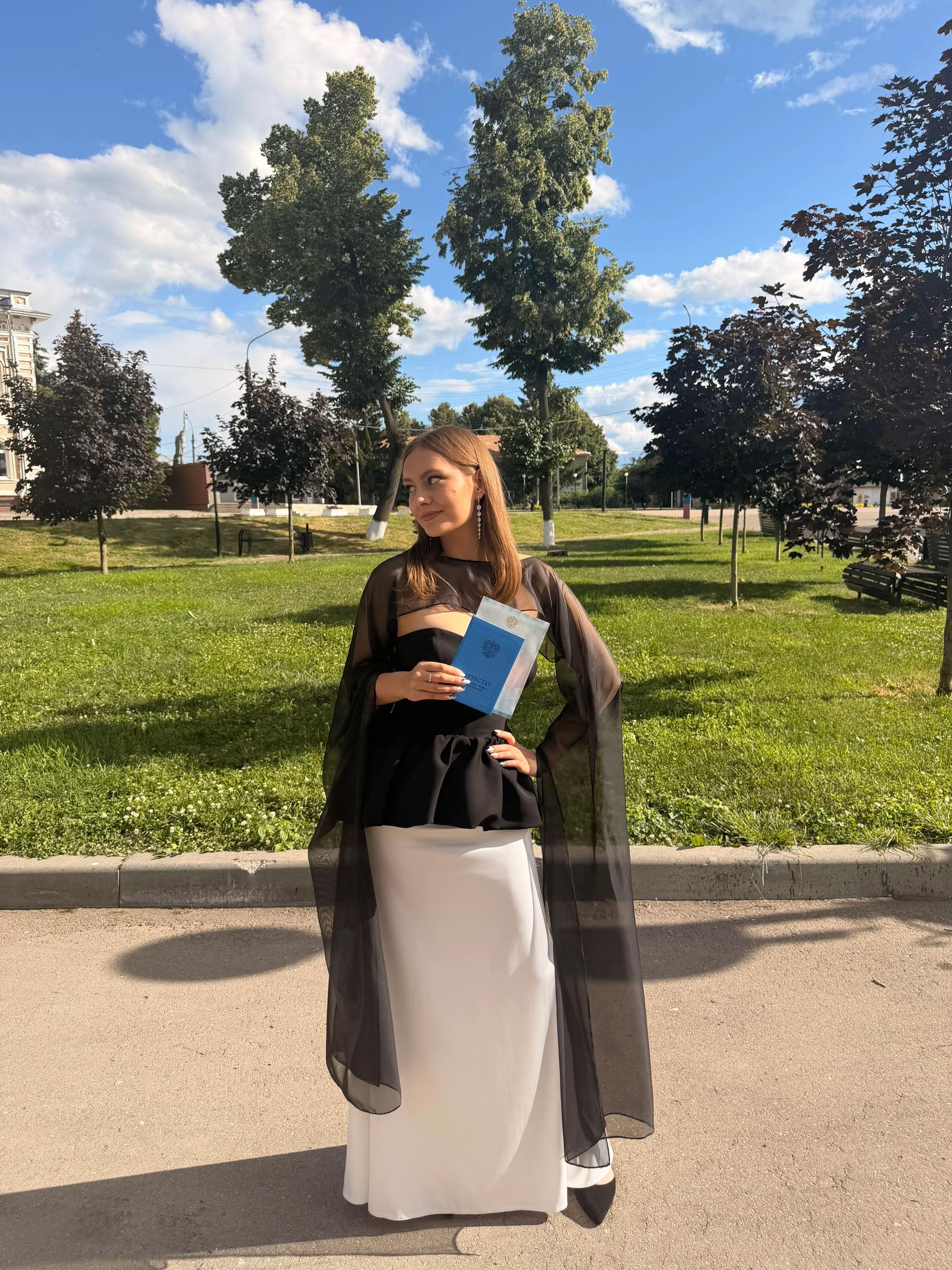 @🍸