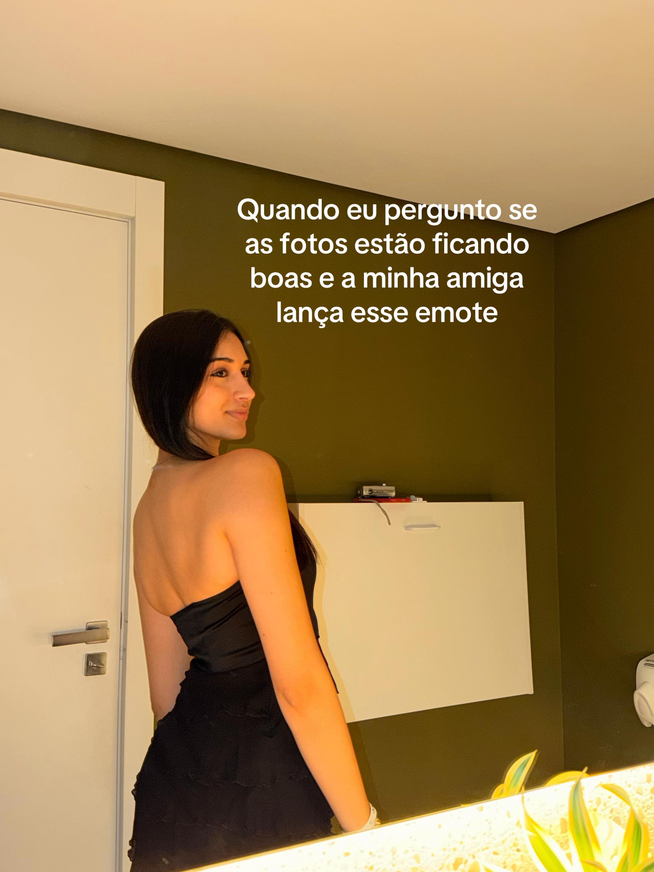 @Anna Merlini