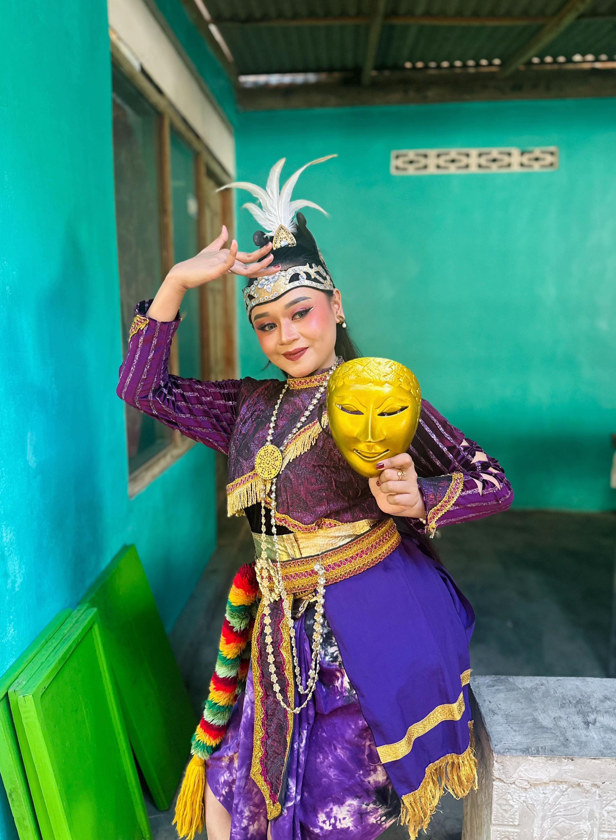 @Ara Tiara