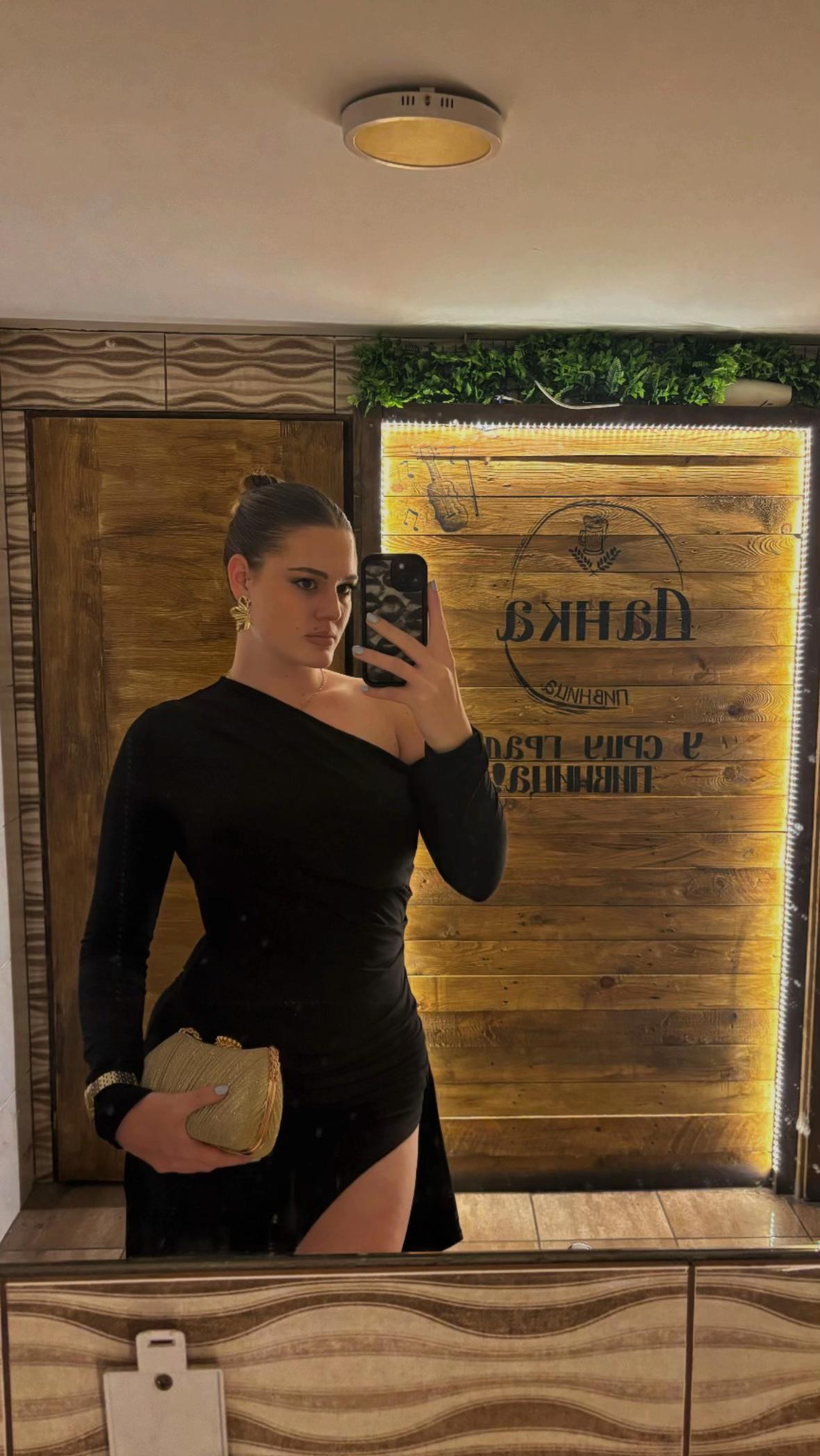 @Ивана🌸