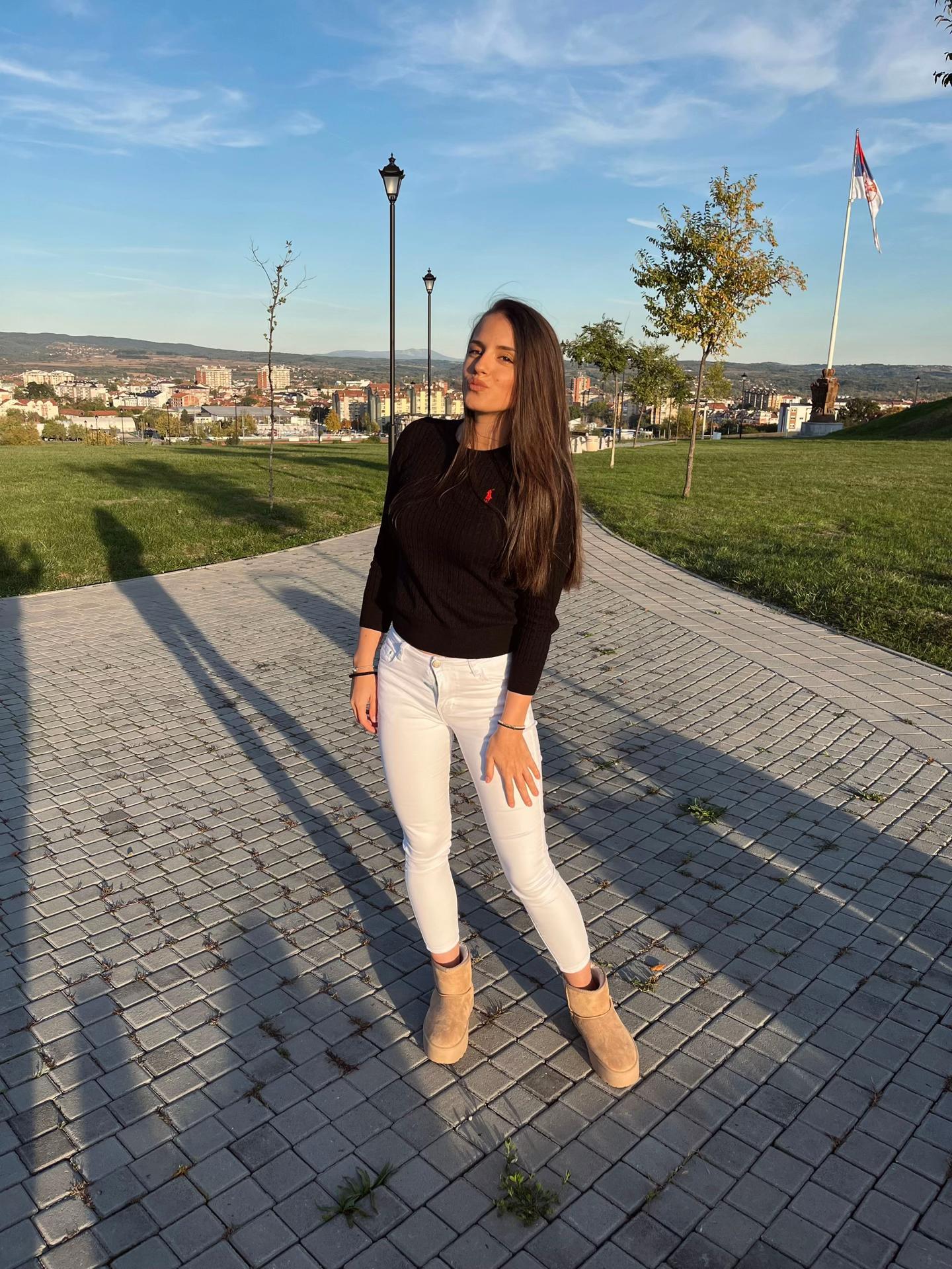 @nevena18