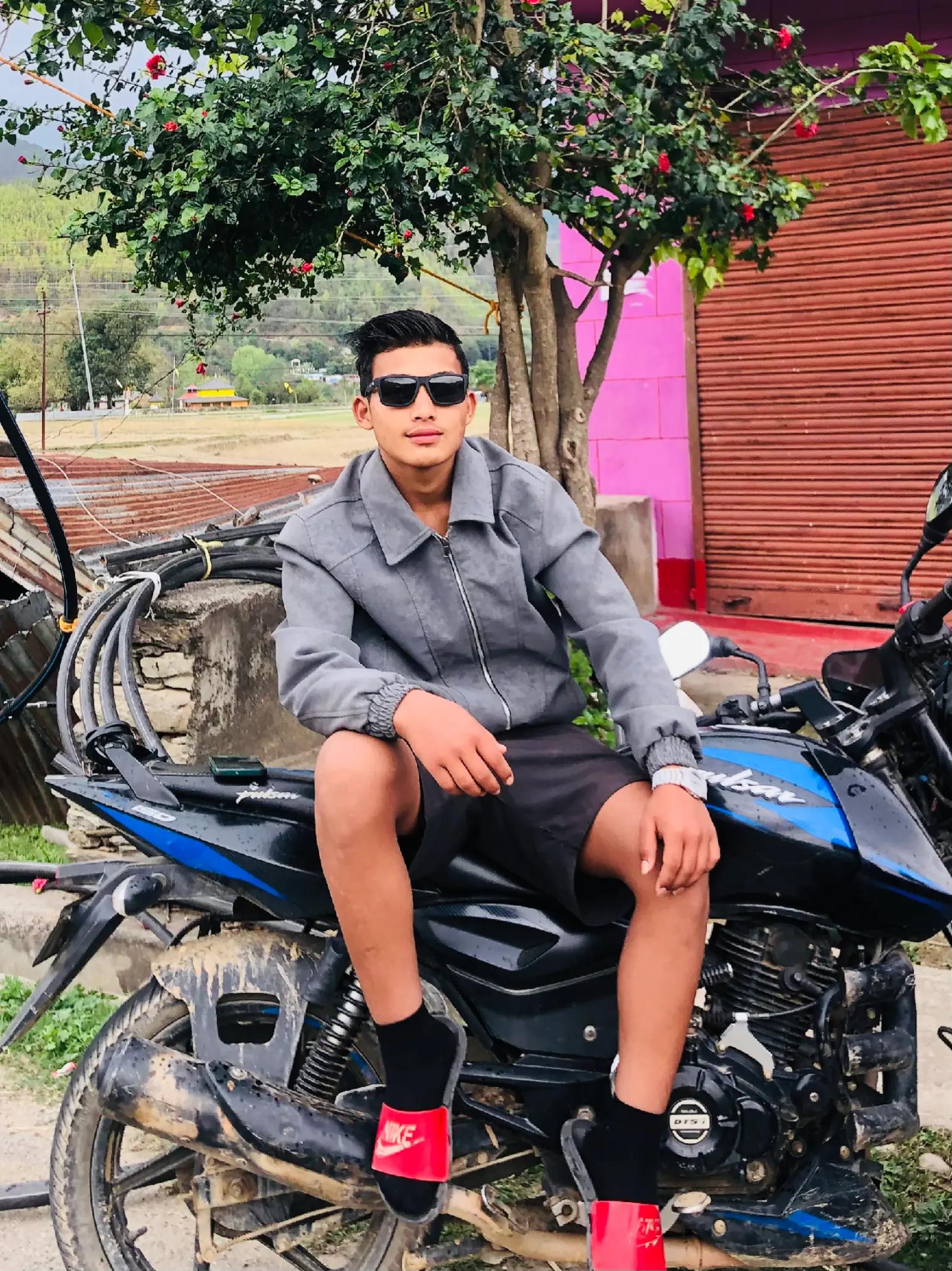 @Mahesh__Rider.(🚴♂️🕷)