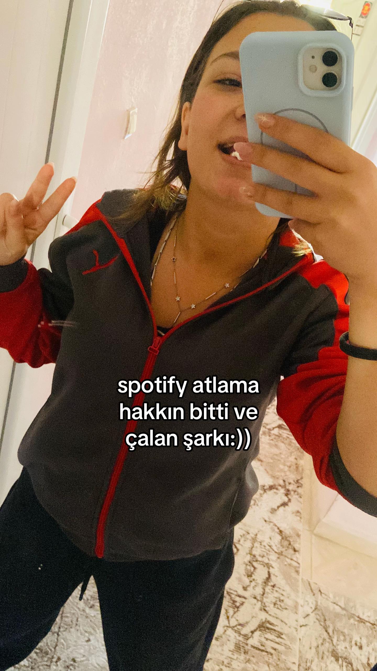 @Sude Sönmez