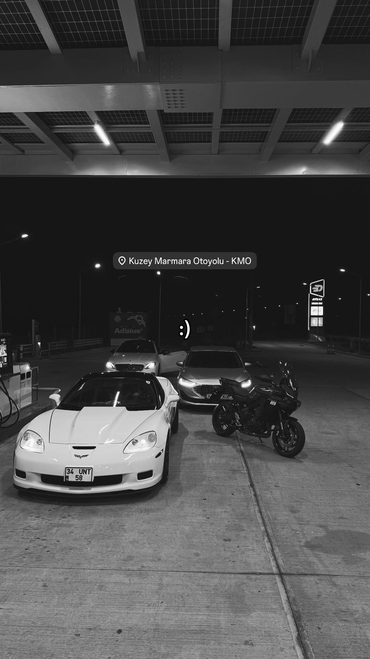 @UYR.89