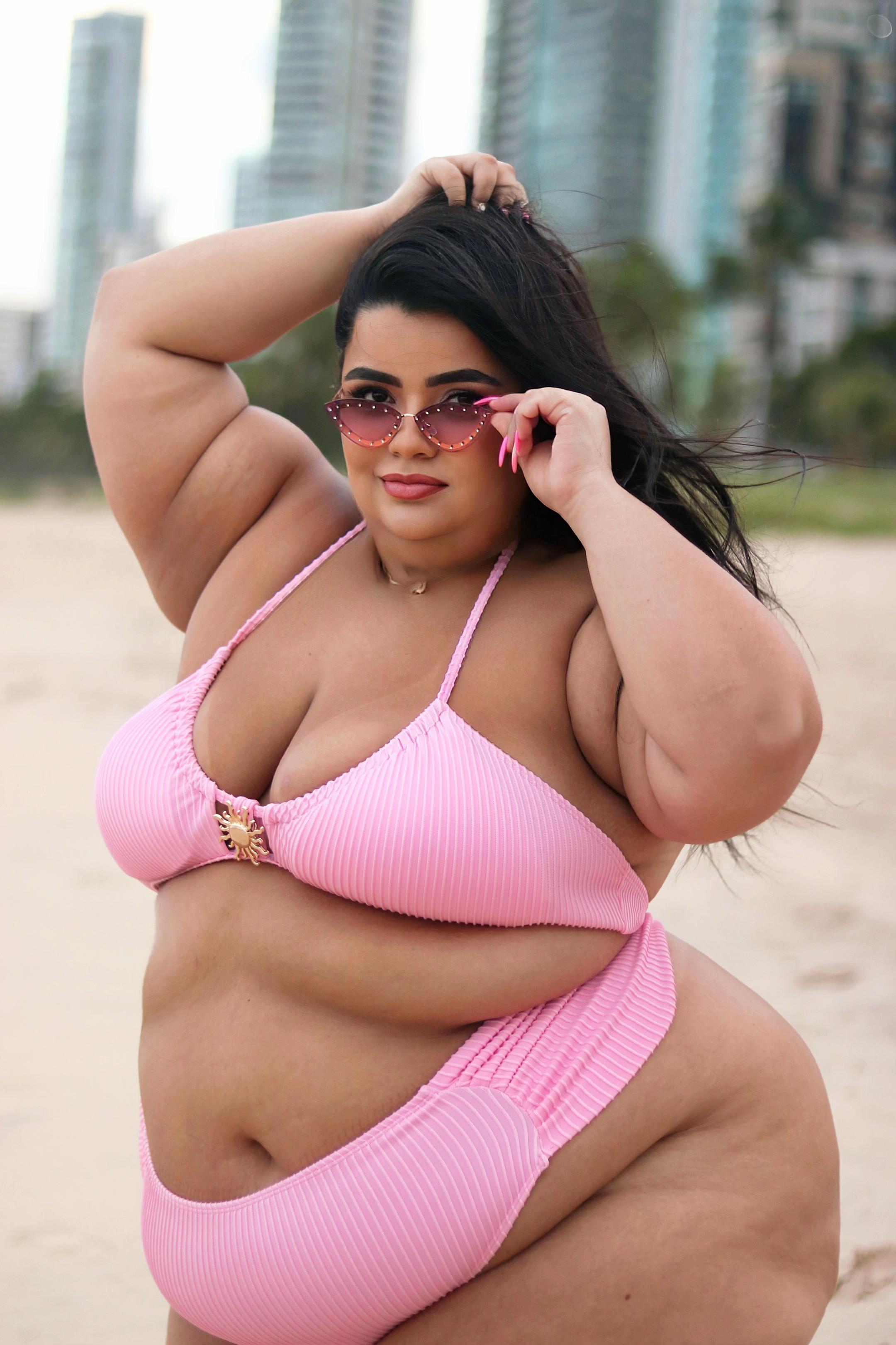 @Juliane Dias Plus size