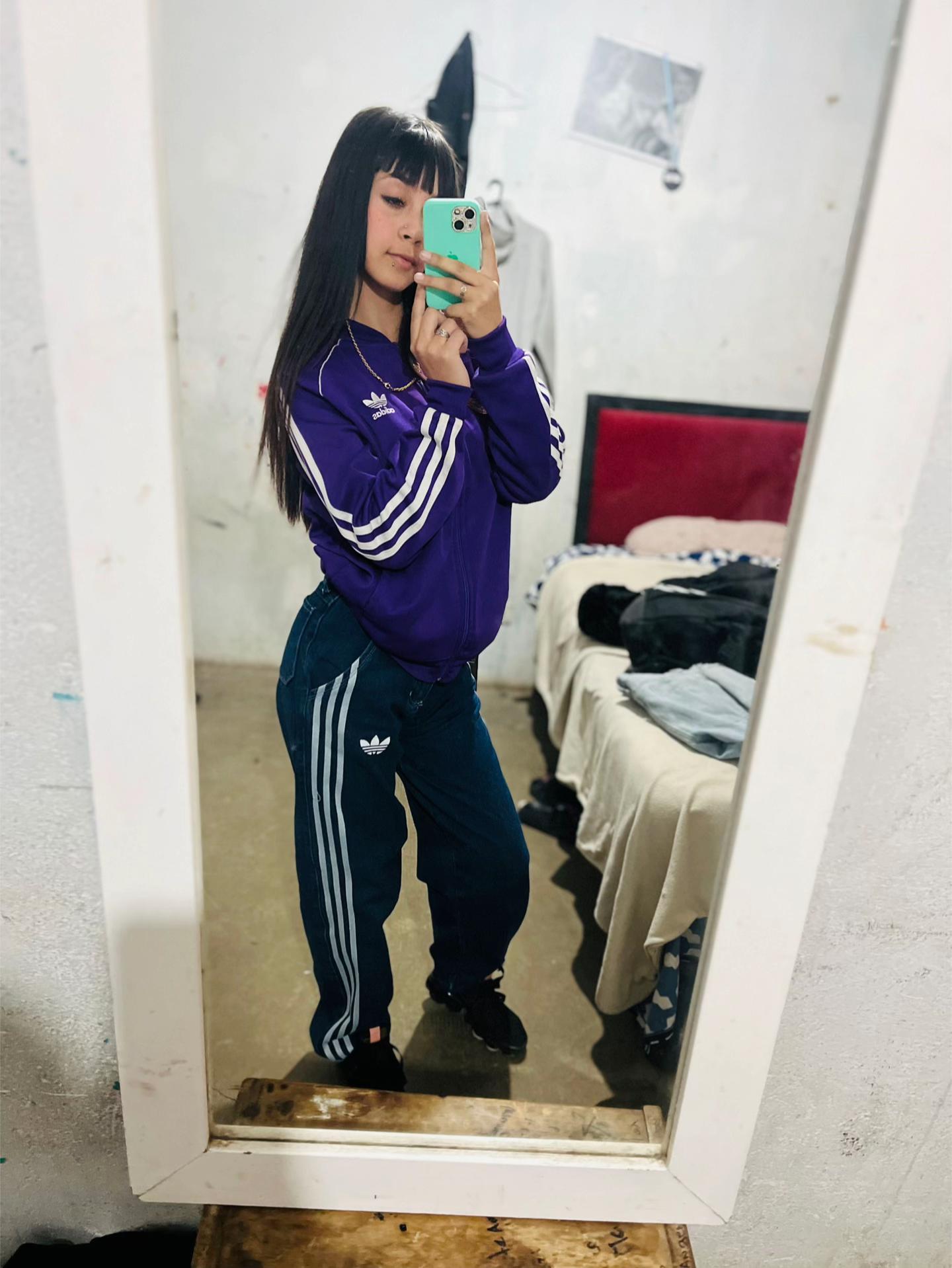 @laraamorales0
