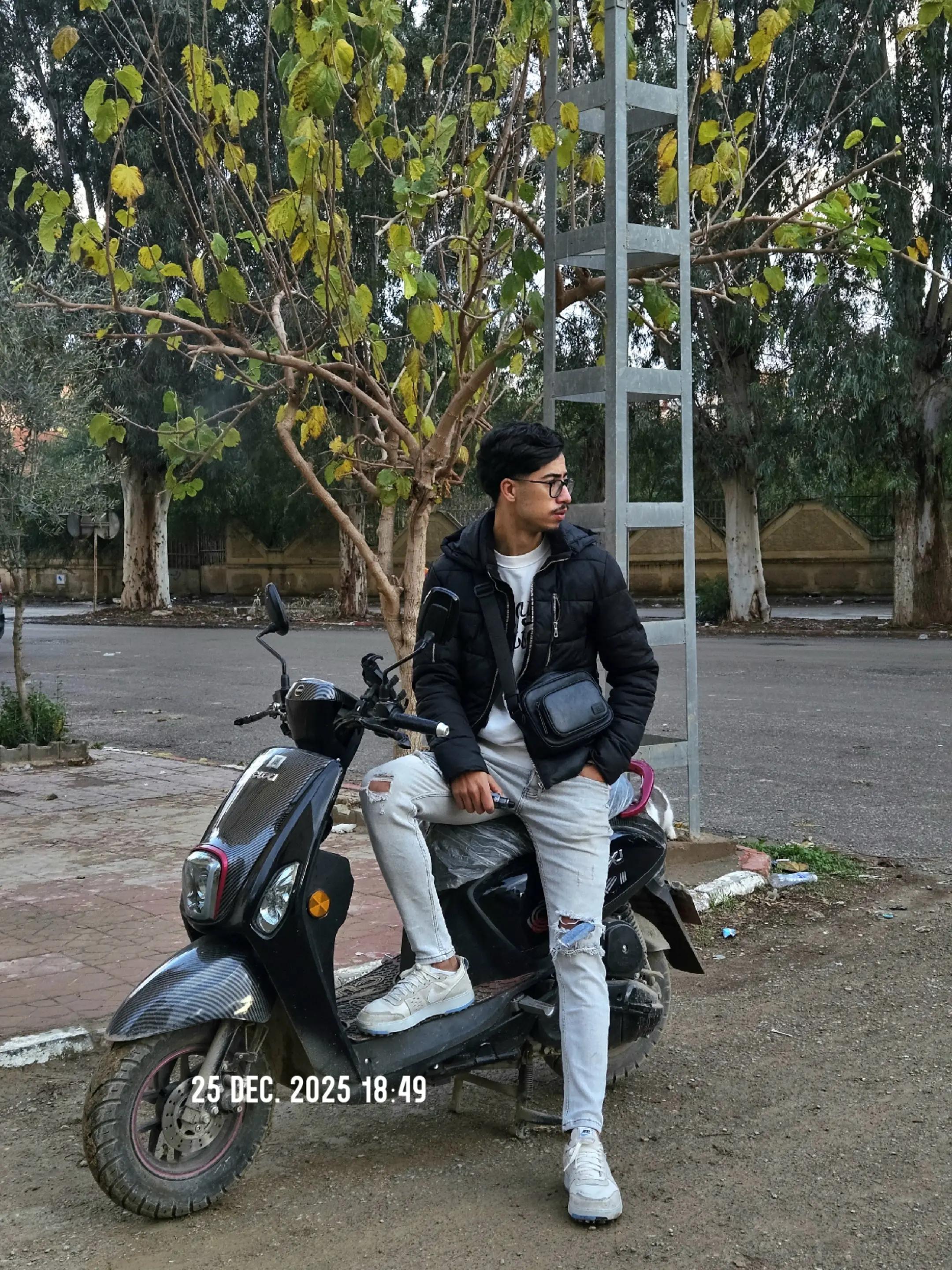 @💛🇩🇿anesseghier👑🦥