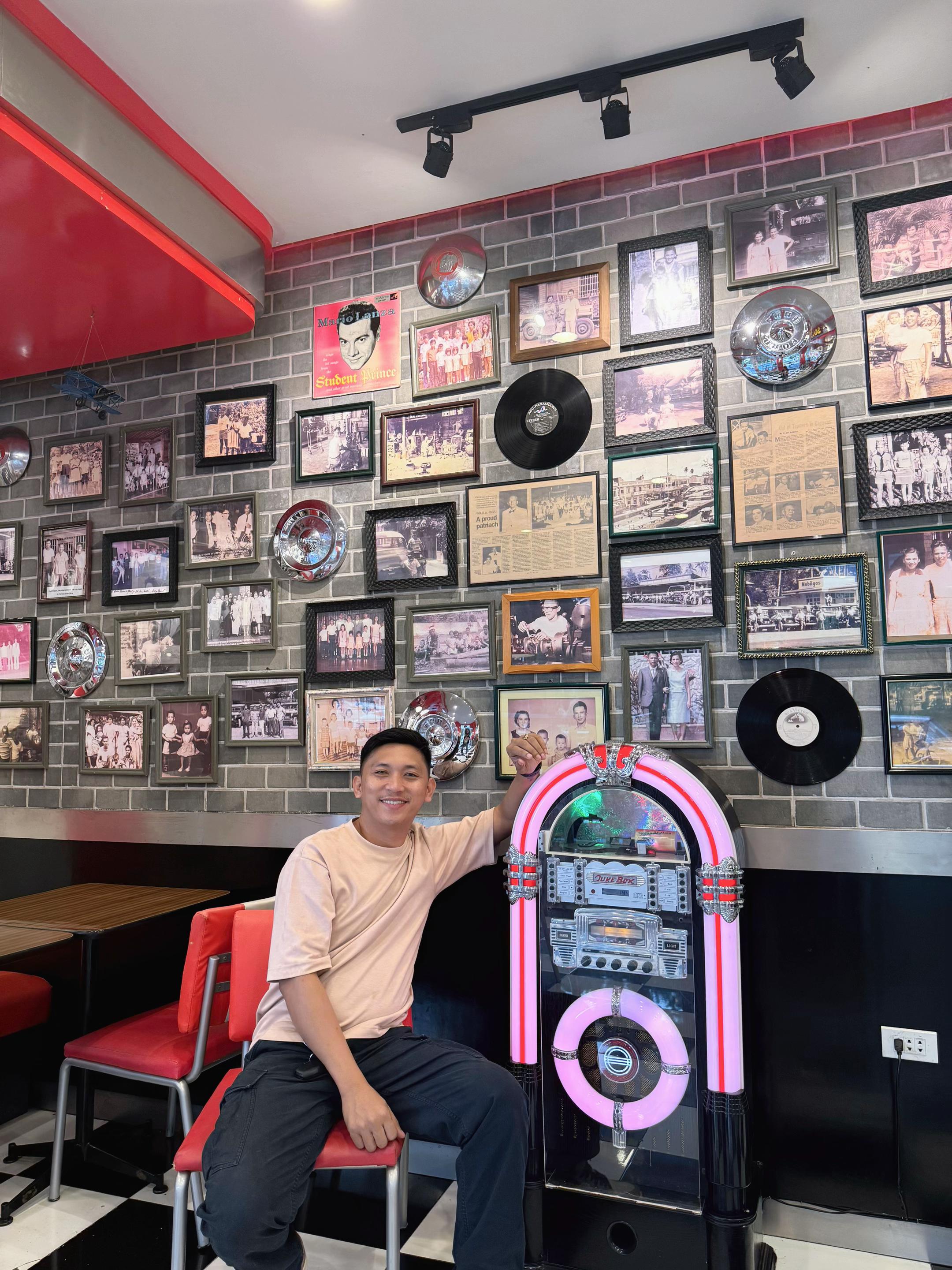 @AkosiMarco